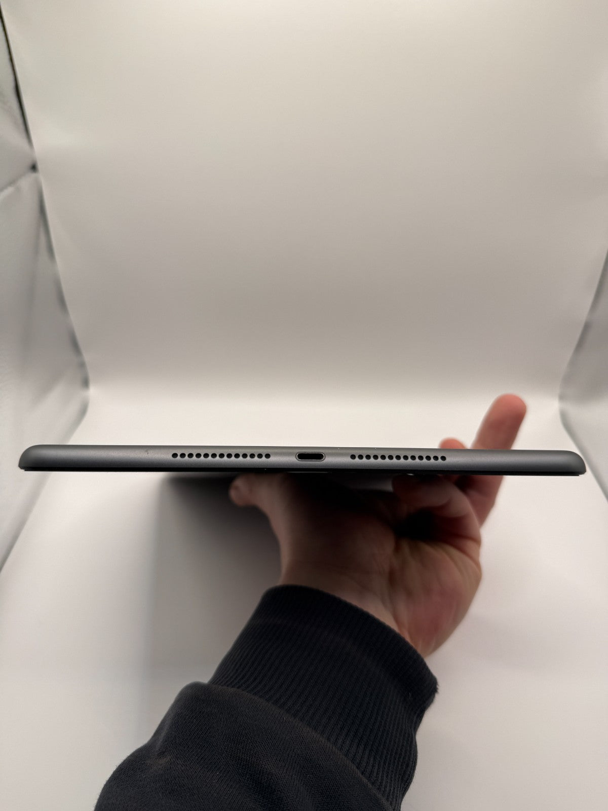 Apple iPad 8th Gen 2020 10.2" 32GB WiFi Unlocked Space Gray Boxed Warranty
