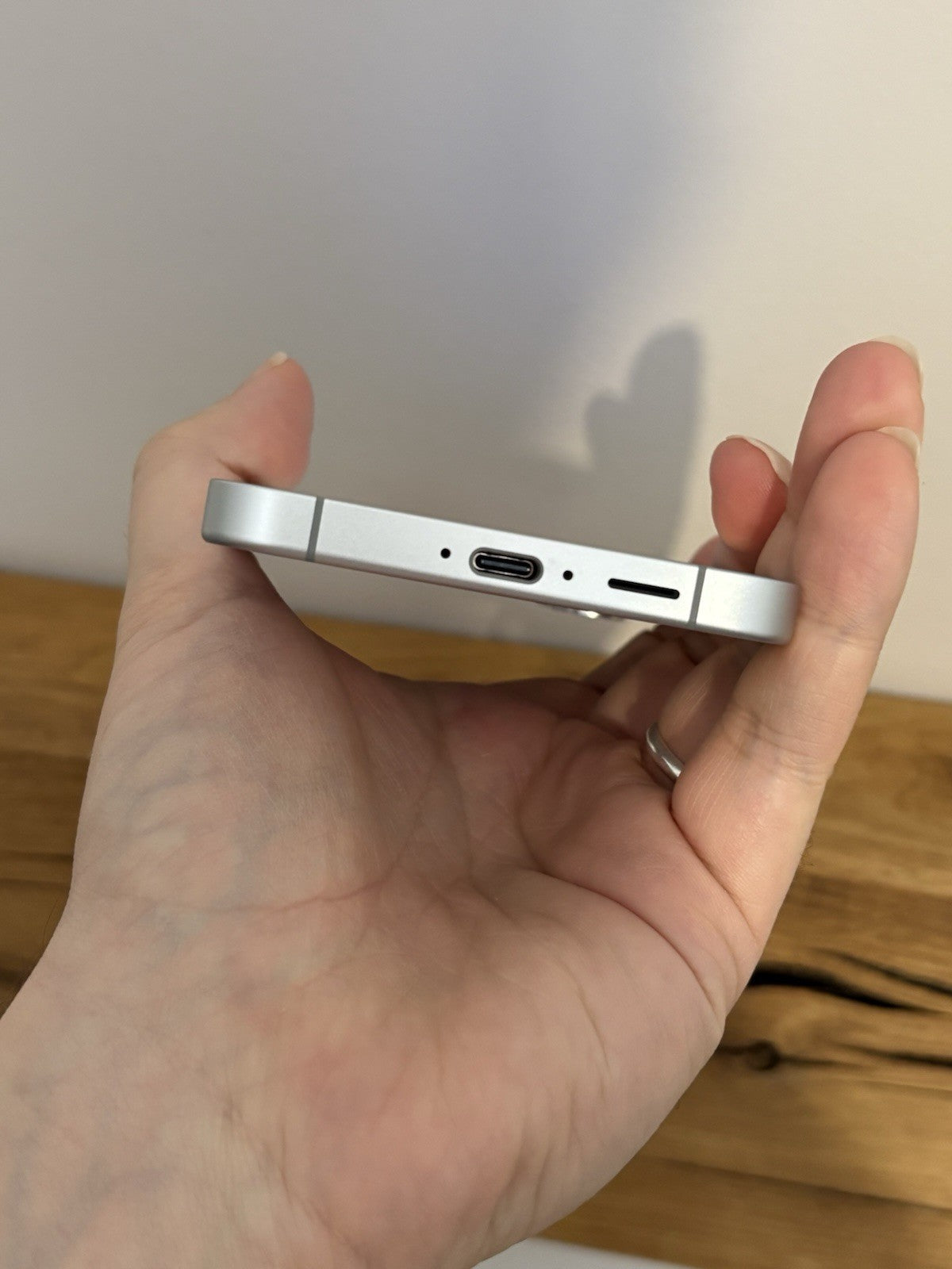 Samsung Galaxy S24 FE 5G (947) Gray 128GB Excellent Condition Warranty