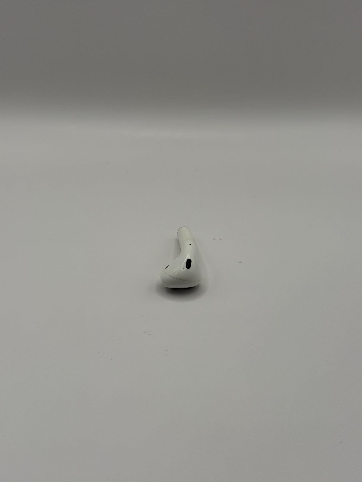 Apple AirPods 1st Generation Right Earbud Only Fully Working White Genuine