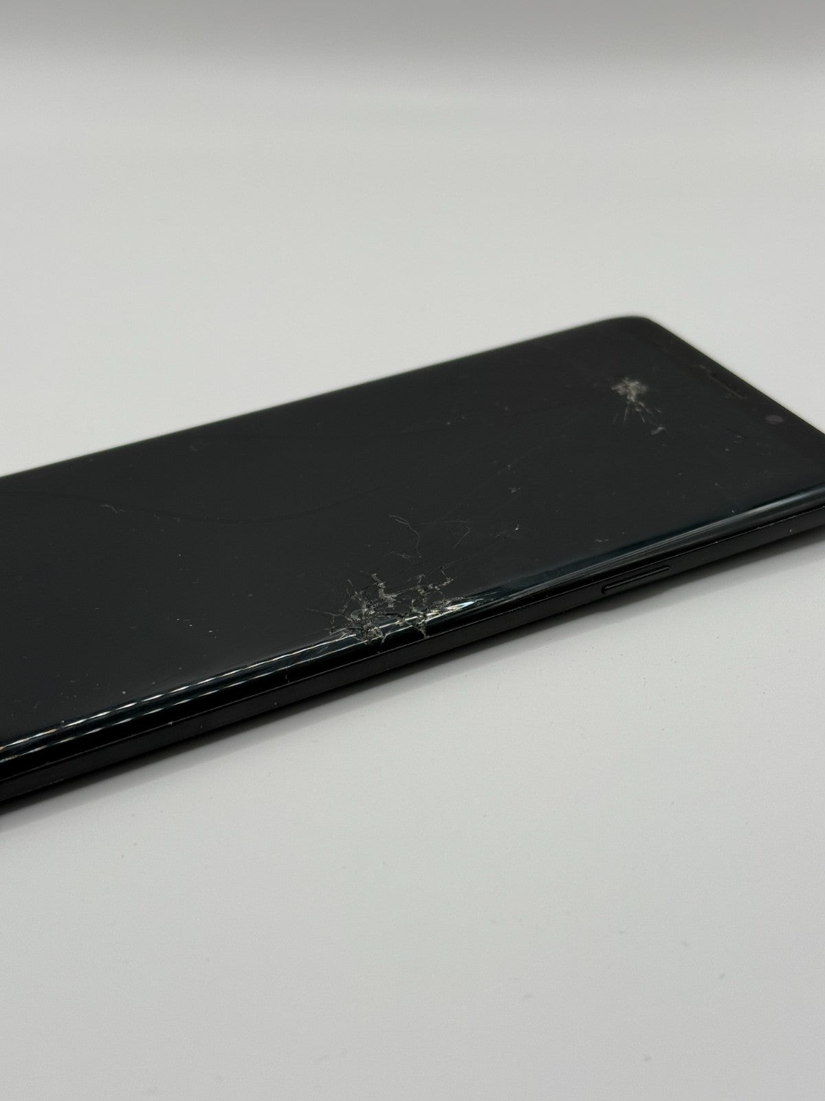 Samsung Galaxy S9 Plus 128GB Midnight Black Unlocked Cracked Screen LCD Bleed