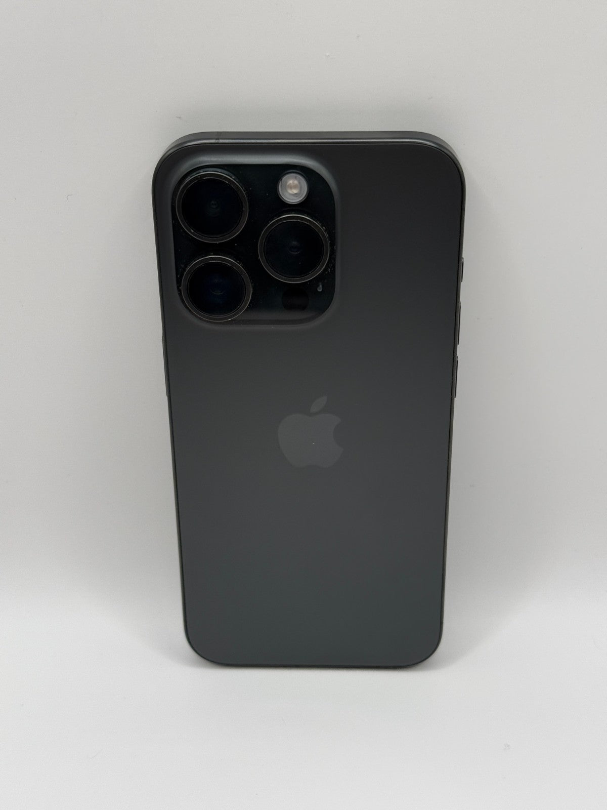 Apple Iphone 15 Pro 256GB Black Titanium Unlocked Warranty Excellent Condition