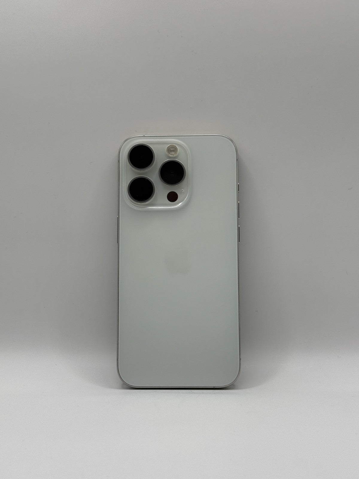 Apple Iphone 15 Pro 5G 128GB White Titanium Unlocked Warranty Excellent 89% Batt