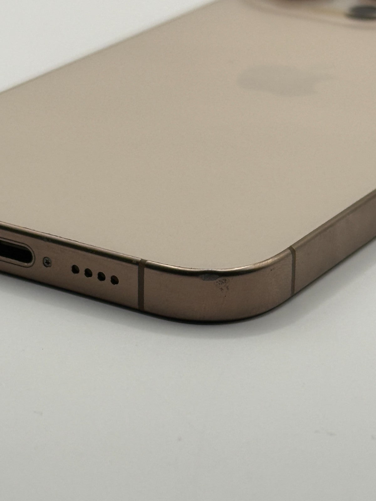 Apple iPhone 16 Pro Max 256GB 5G Unlocked Desert Titanium Good Quality