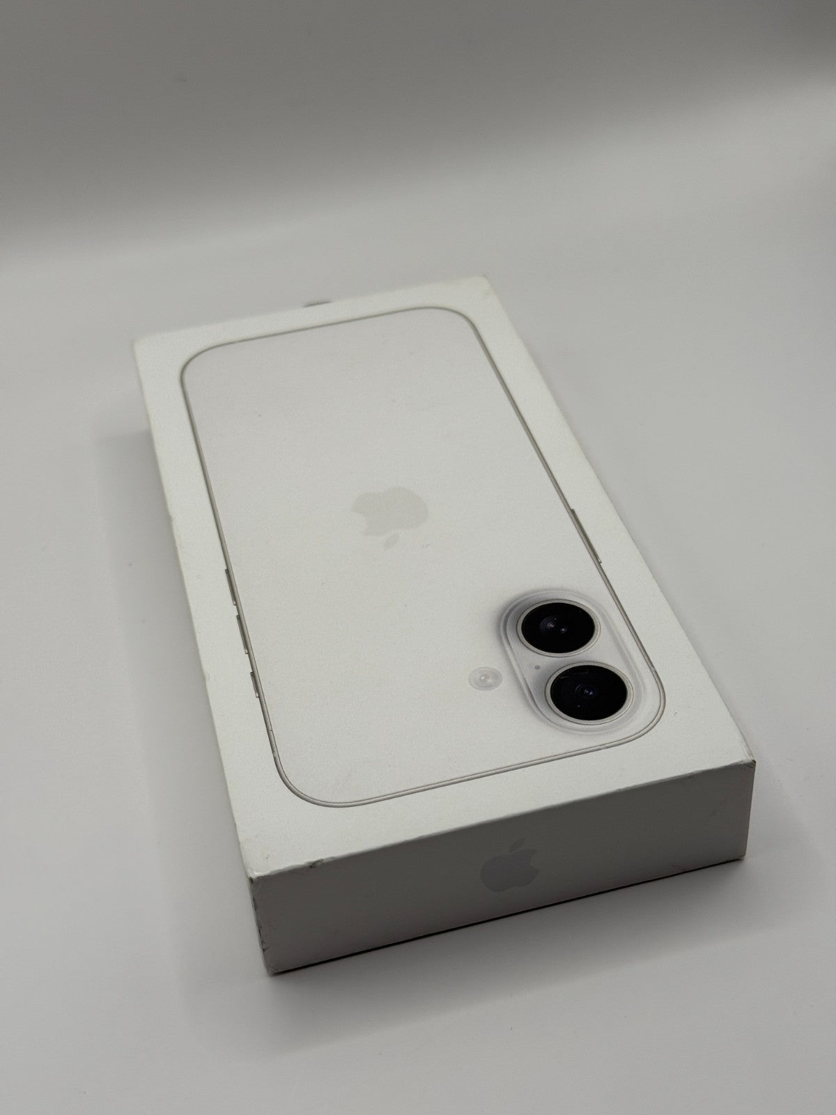 Apple Iphone 17 256GB White 5G Brand New Sealed Boxed Unlocked Warranty