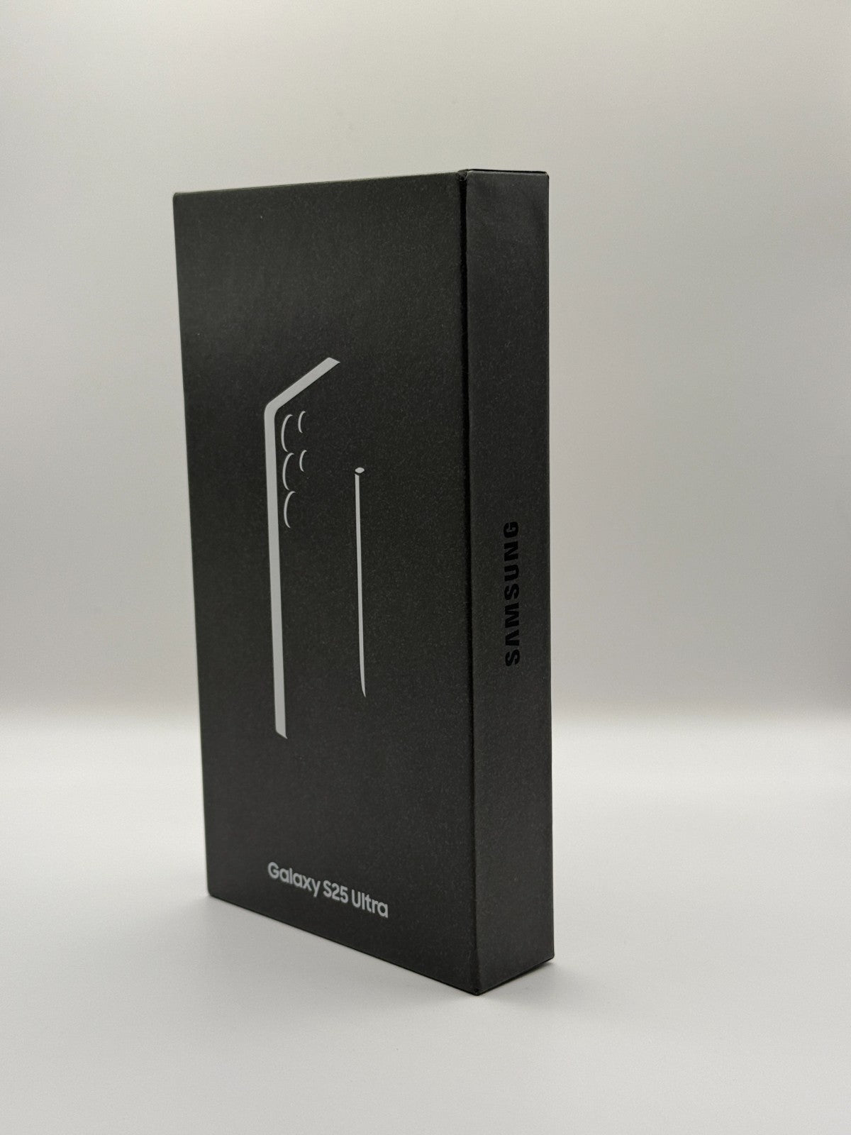 Samsung Galaxy S25 Ultra 256GB Titanium Black Unlocked 12GB RAM Brand New Sealed