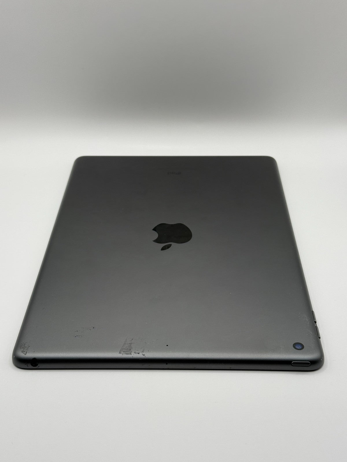 Apple Ipad 9th Generation 64GB Wi-Fi 10.2 Space Grey Very Good Condition