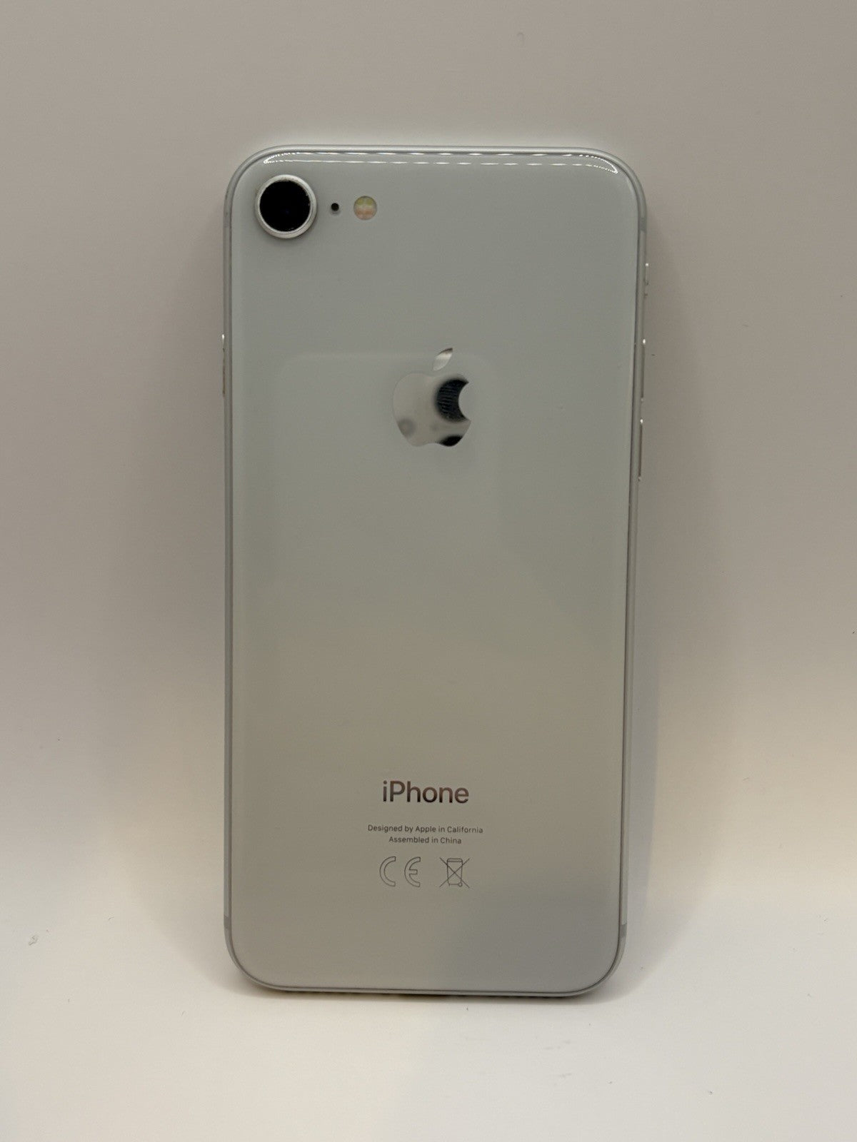 Apple iPhone 8 64GB White Unlocked Cracked Screen