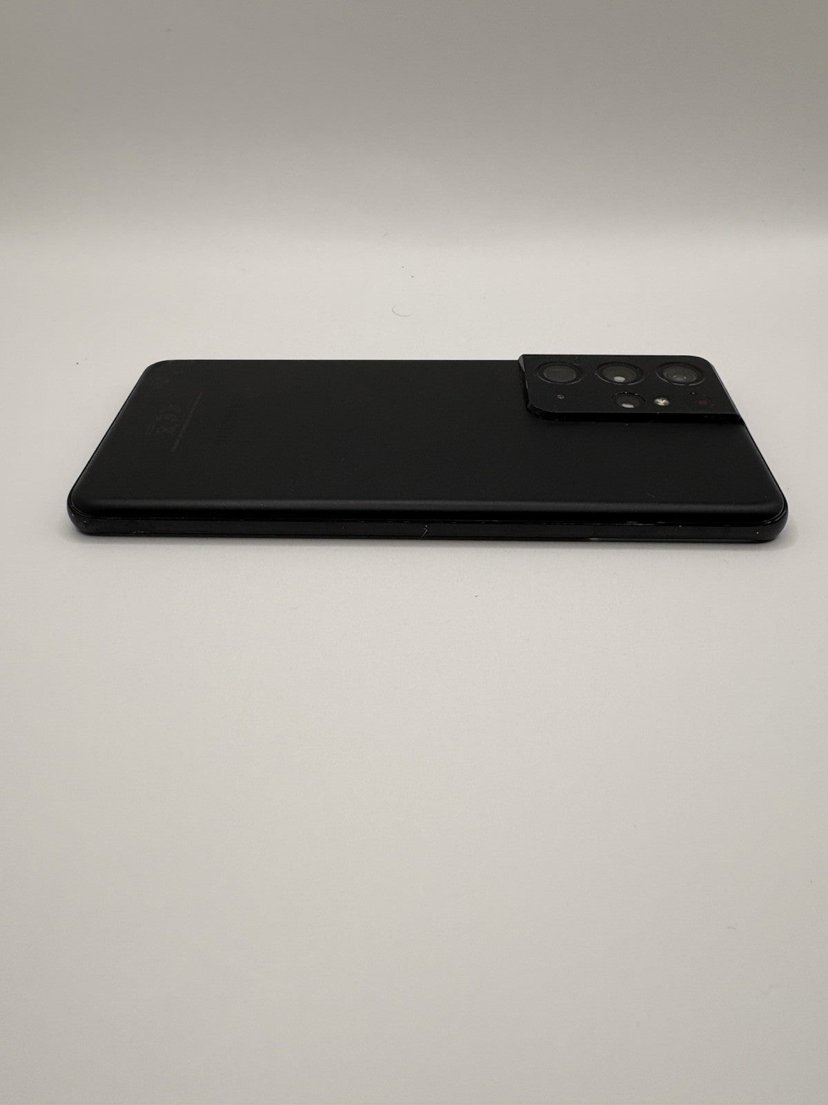 Samsung Galaxy S21 Ultra 5G 128GB Black Damaged Screen And Back Cracked
