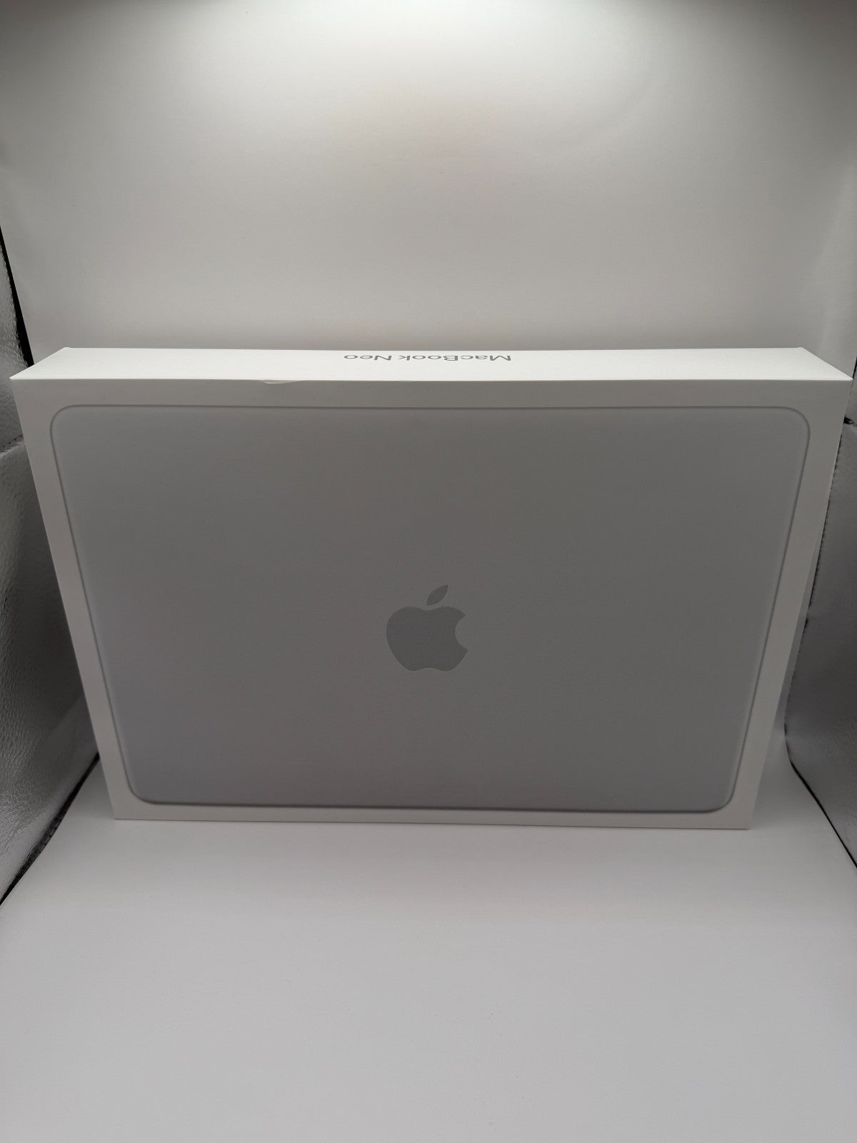 Apple Macbook Neo 256GB 13-inch Laptop Silver A18 Pro chip 2026 Brand New Sealed