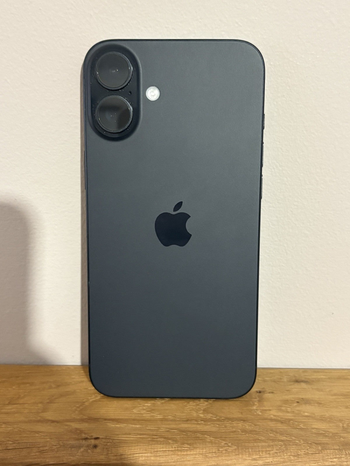 Apple iPhone 16 Plus 128GB (PP140) 6.7'' 5G 128GB Unlocked Black Boxed