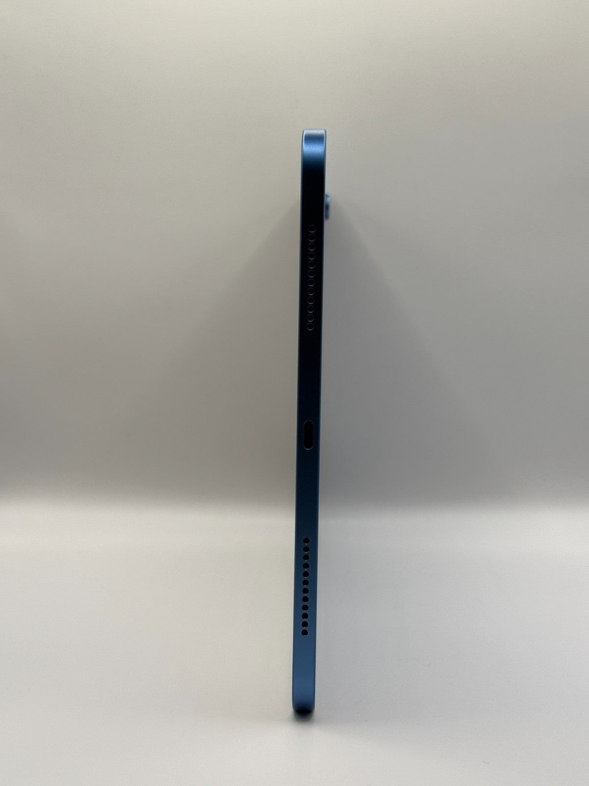 Apple Ipad 11th Generation A16 128GB Wifi Blue Boxed Warranty Excellent