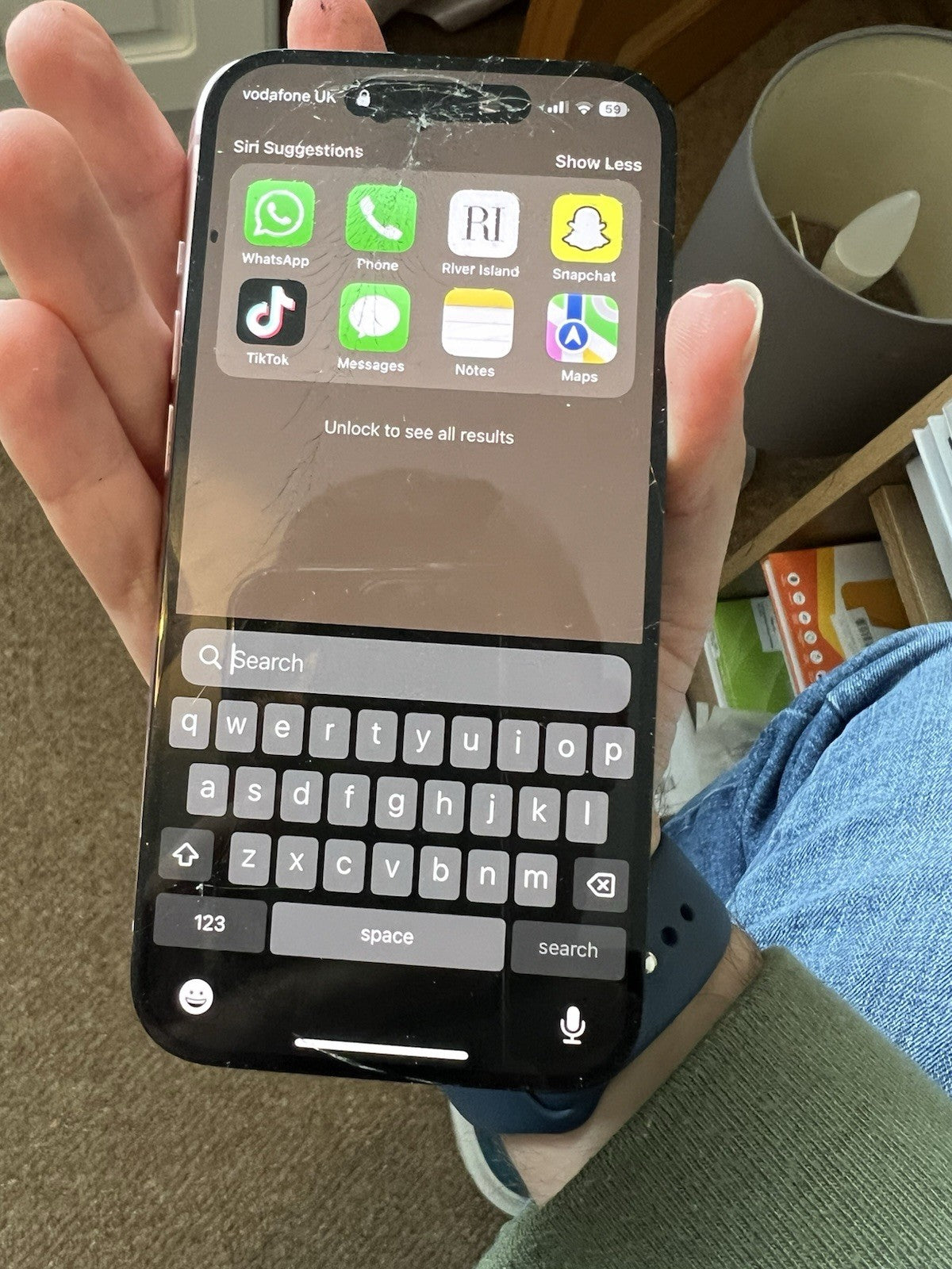 Genuine AppIe iPhone 15 Oled Screen Cracked & Slight LCD Bleed Screen Only