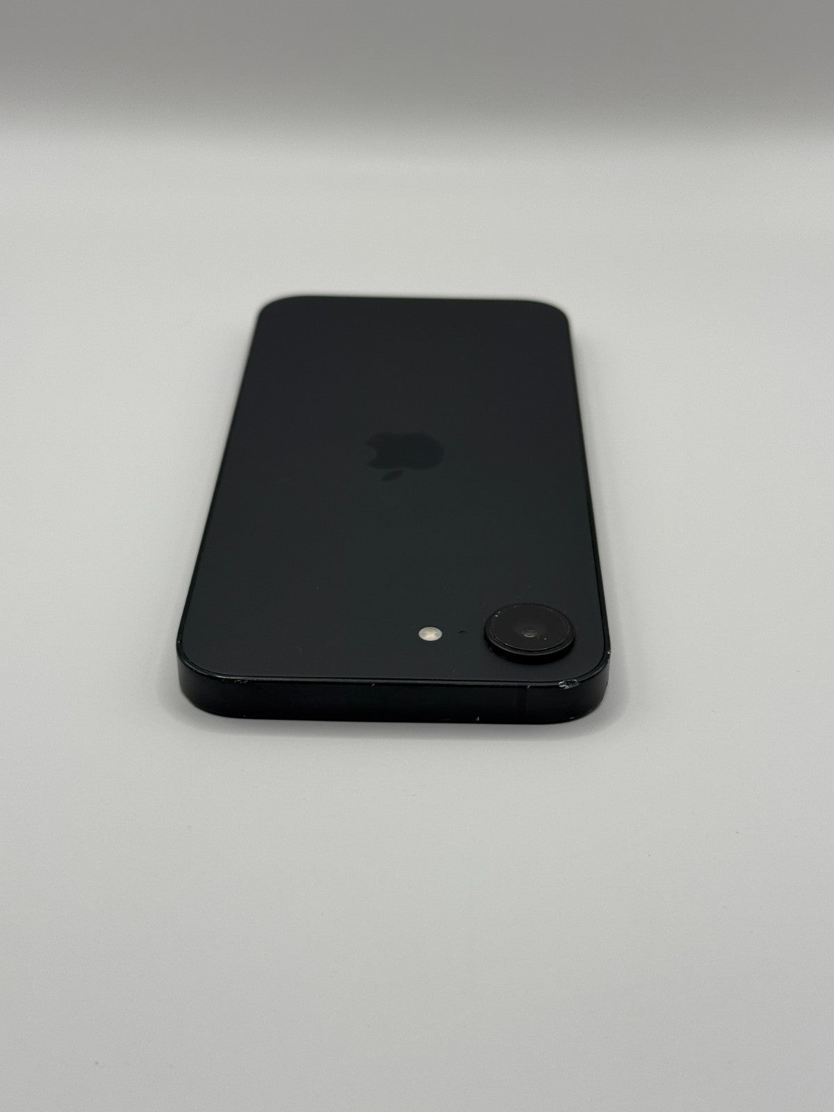 Apple Iphone 16e 256GB 5G Black 100% Battery Unlocked Warranty Marks around Edge