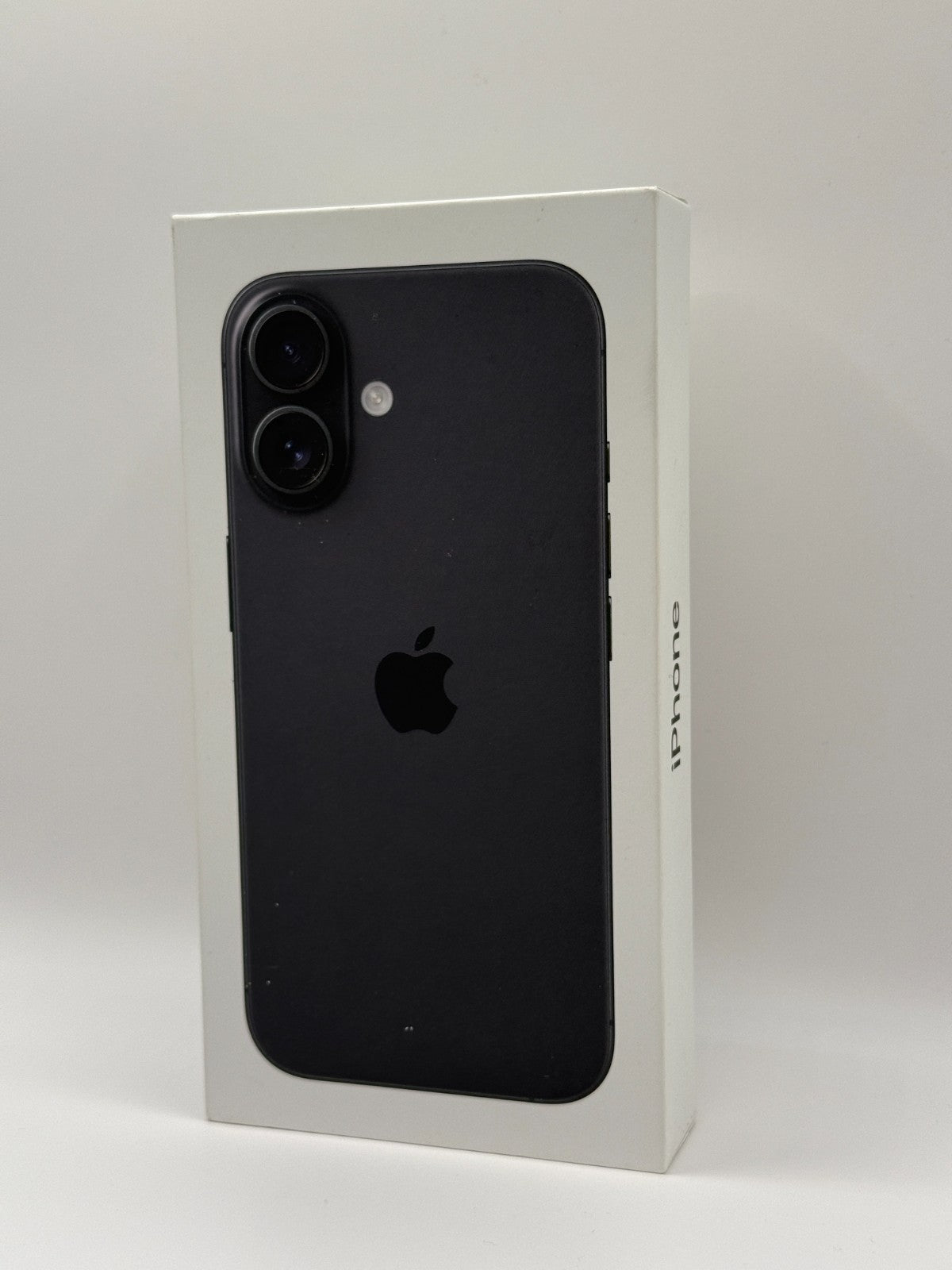 Apple Iphone 16 128GB 5G Black Unlocked Excellent Condition Warranty 94% Battery