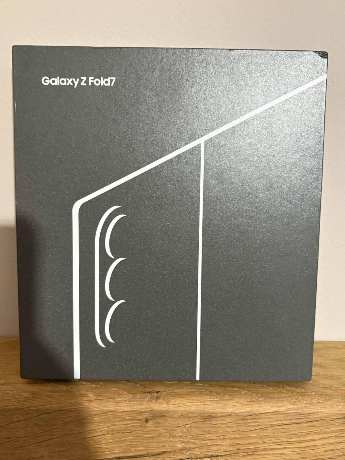 Samsung Galaxy Z Fold 7 1TB JetBlack Sealed New Boxed Warranty Unlocked Genuine
