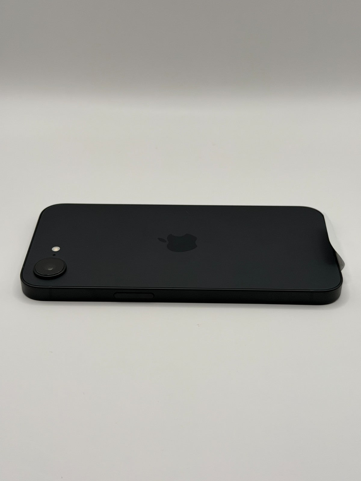 Apple Iphone 16e 128GB 5G Black 100% Battery Unlocked Warranty Opened Never Used