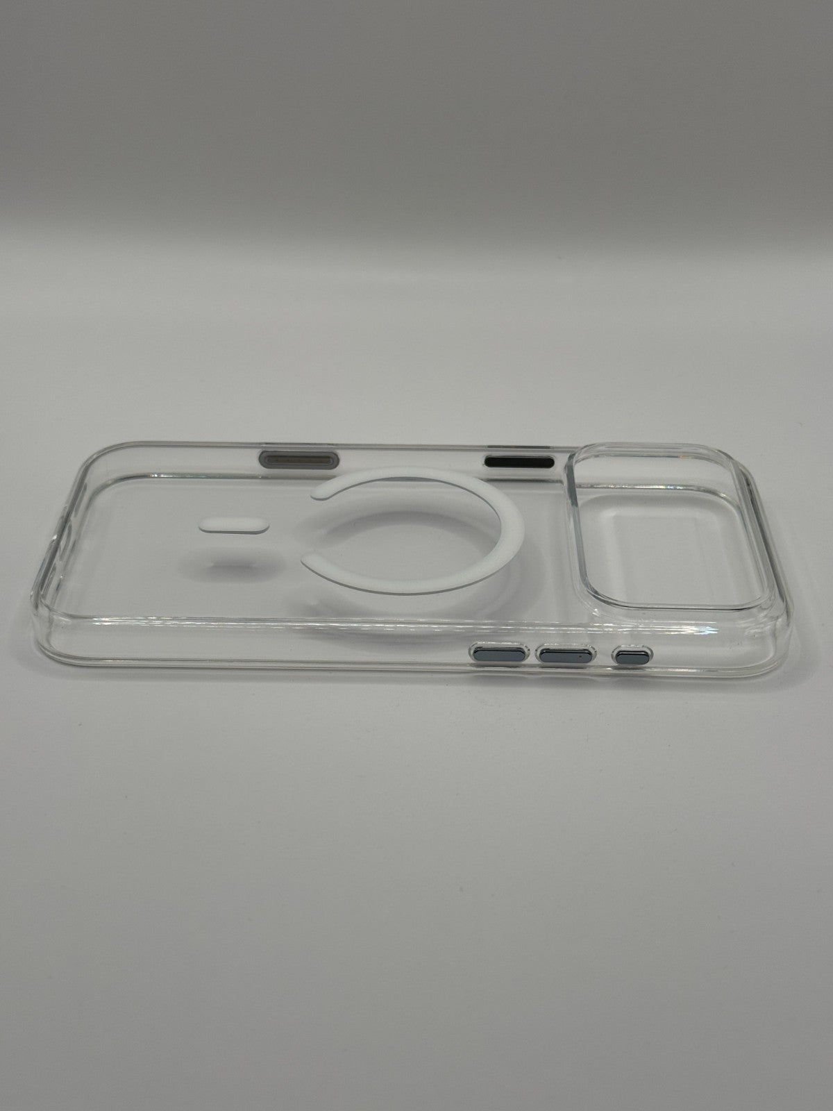 Benks Crystal Phone Case For Iphone 17 Pro Max Camera Button Used But Excellent