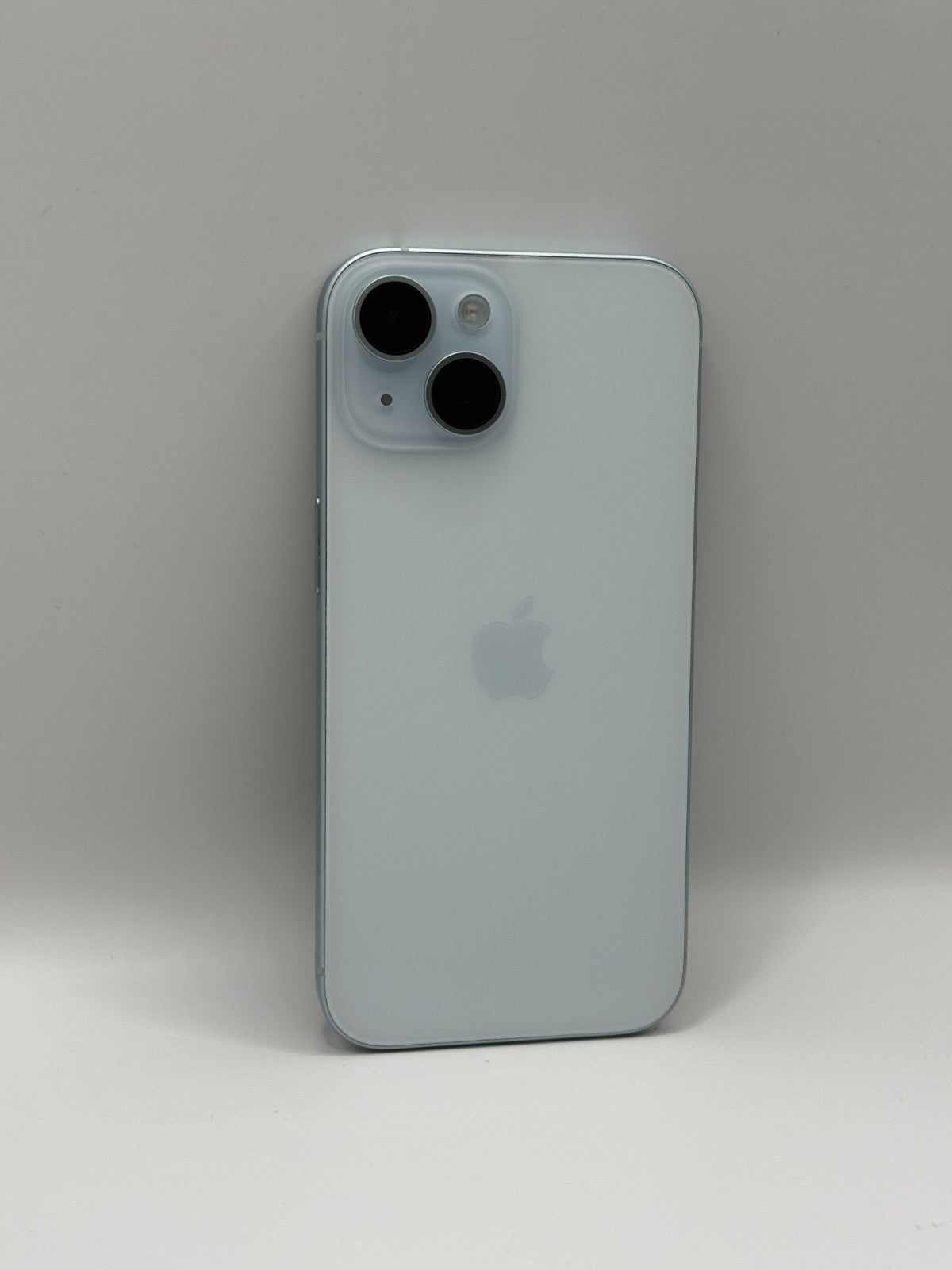 Apple Iphone 15 Blue 128GB 5G Unlocked Very Good Condition Warranty