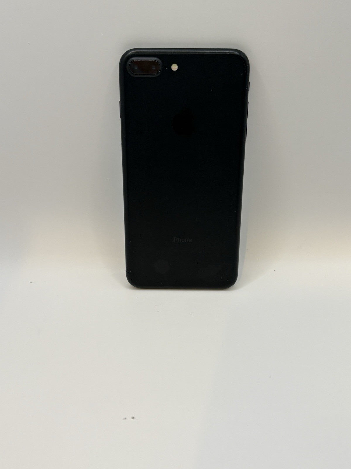 Apple iPhone 7 Plus 32GB Black Unlocked A1778 Cracked Screen