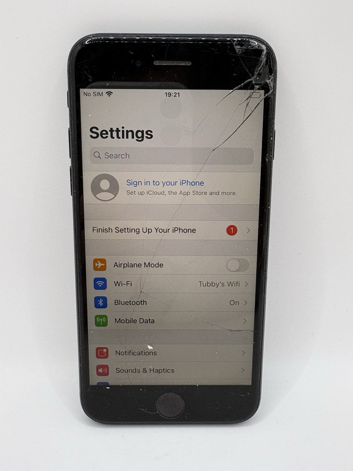 Apple iPhone SE 2nd Gen 64GB Black Unlocked A2296 Cracked & Home Button Broke
