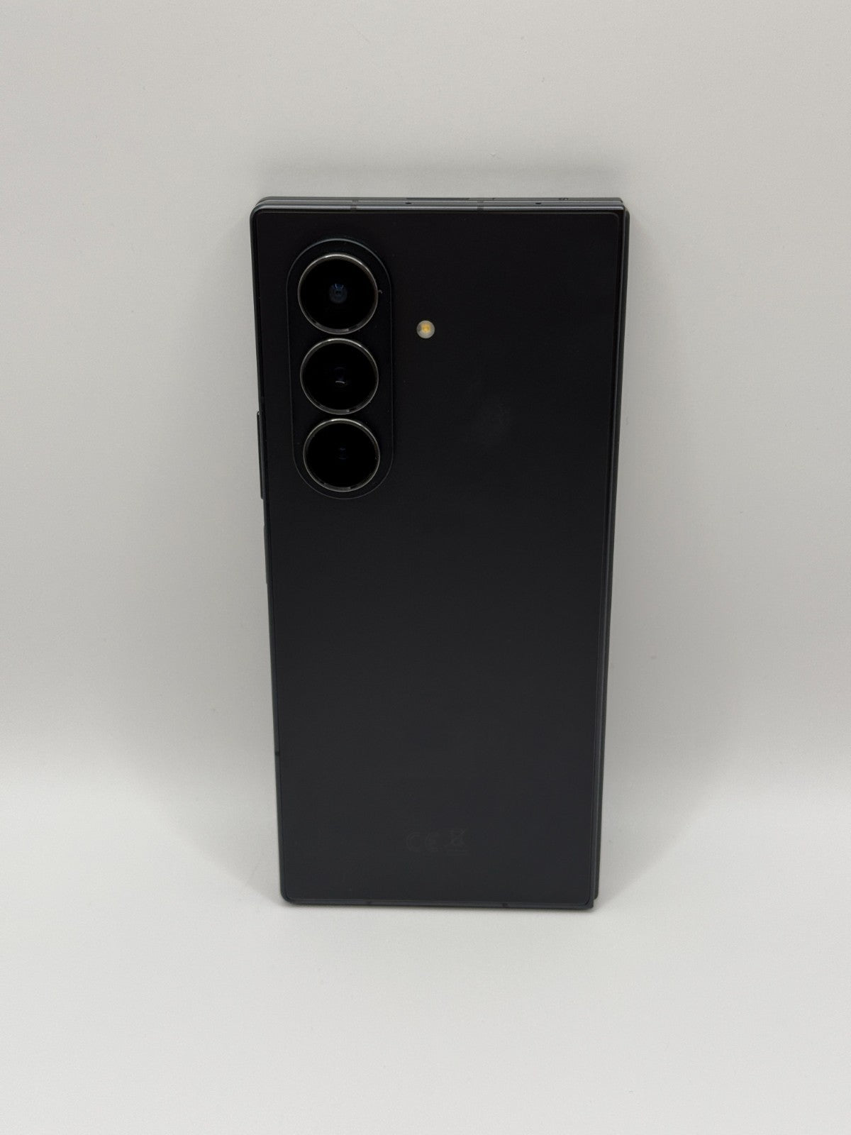 Samsung Galaxy Z Fold 7 256GB Jet Black Excellent Condition Warranty Unlocked