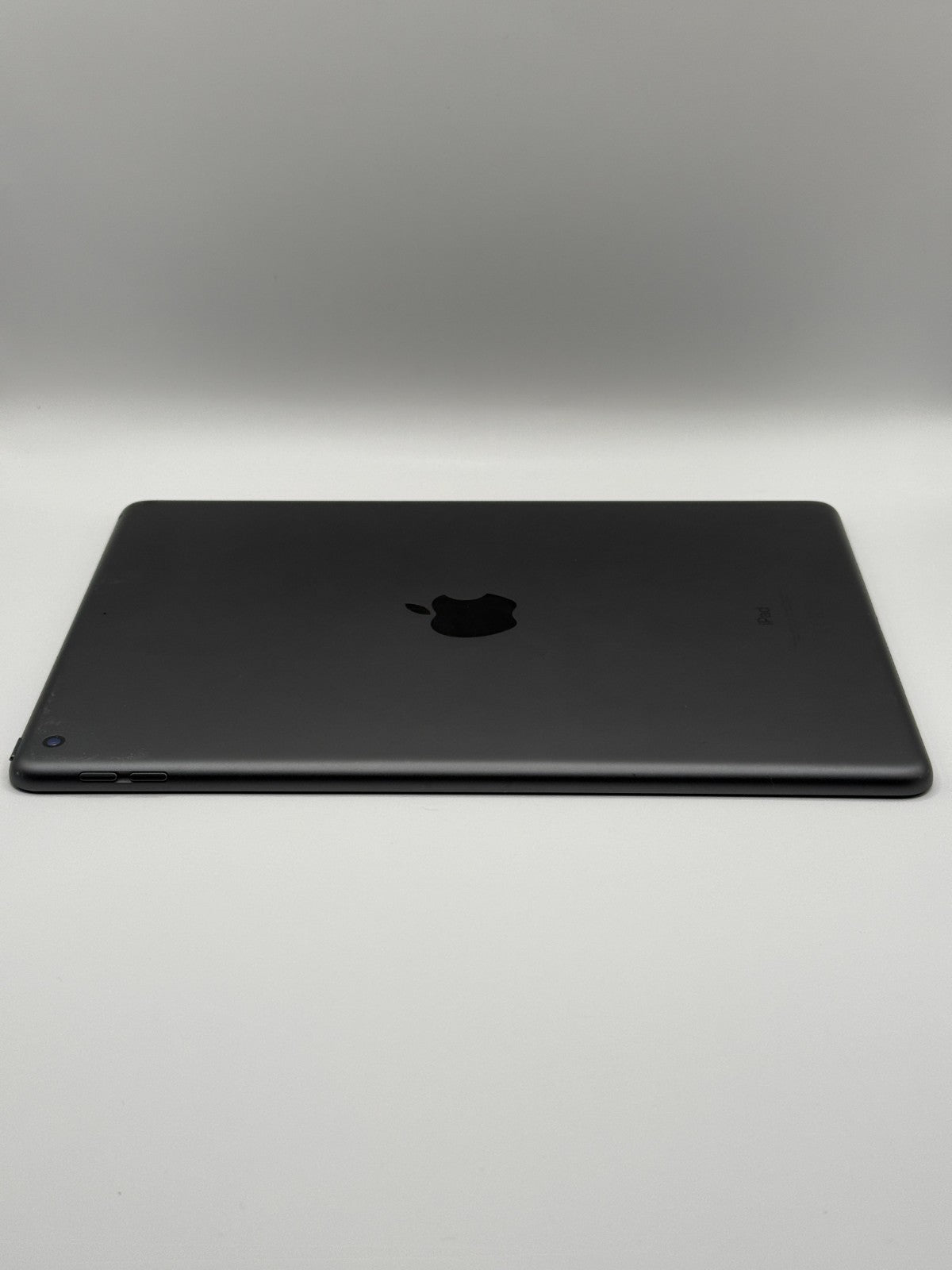 Apple Ipad 9th Generation 64GB Wi-Fi 10.2 Space Grey Very Good Condition