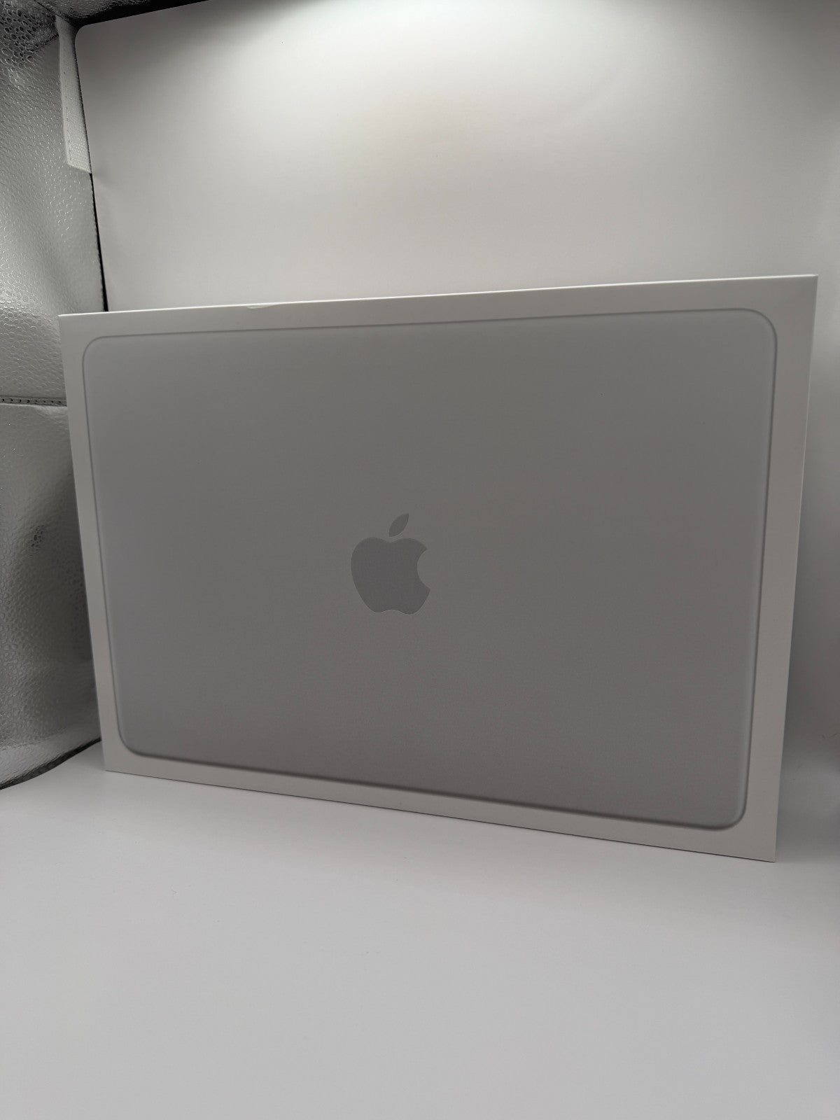 Apple Macbook Neo 256GB 13-inch Laptop Silver A18 Pro chip 2026 Brand New Sealed