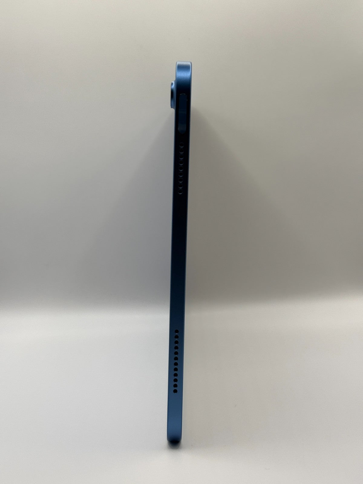 Apple Ipad 11th Generation A16 128GB Wifi Blue Boxed Warranty Excellent
