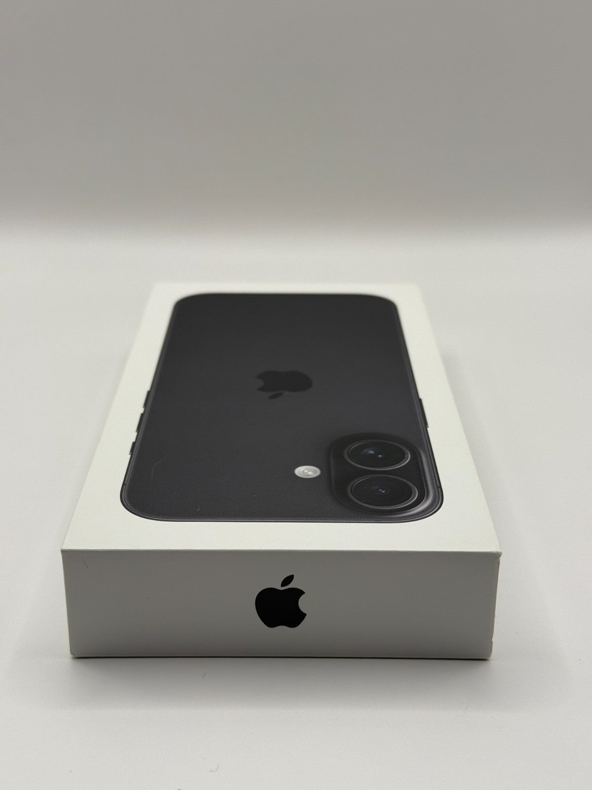 Apple Iphone 16 128GB 5G Black Unlocked Brand New Sealed Warranty