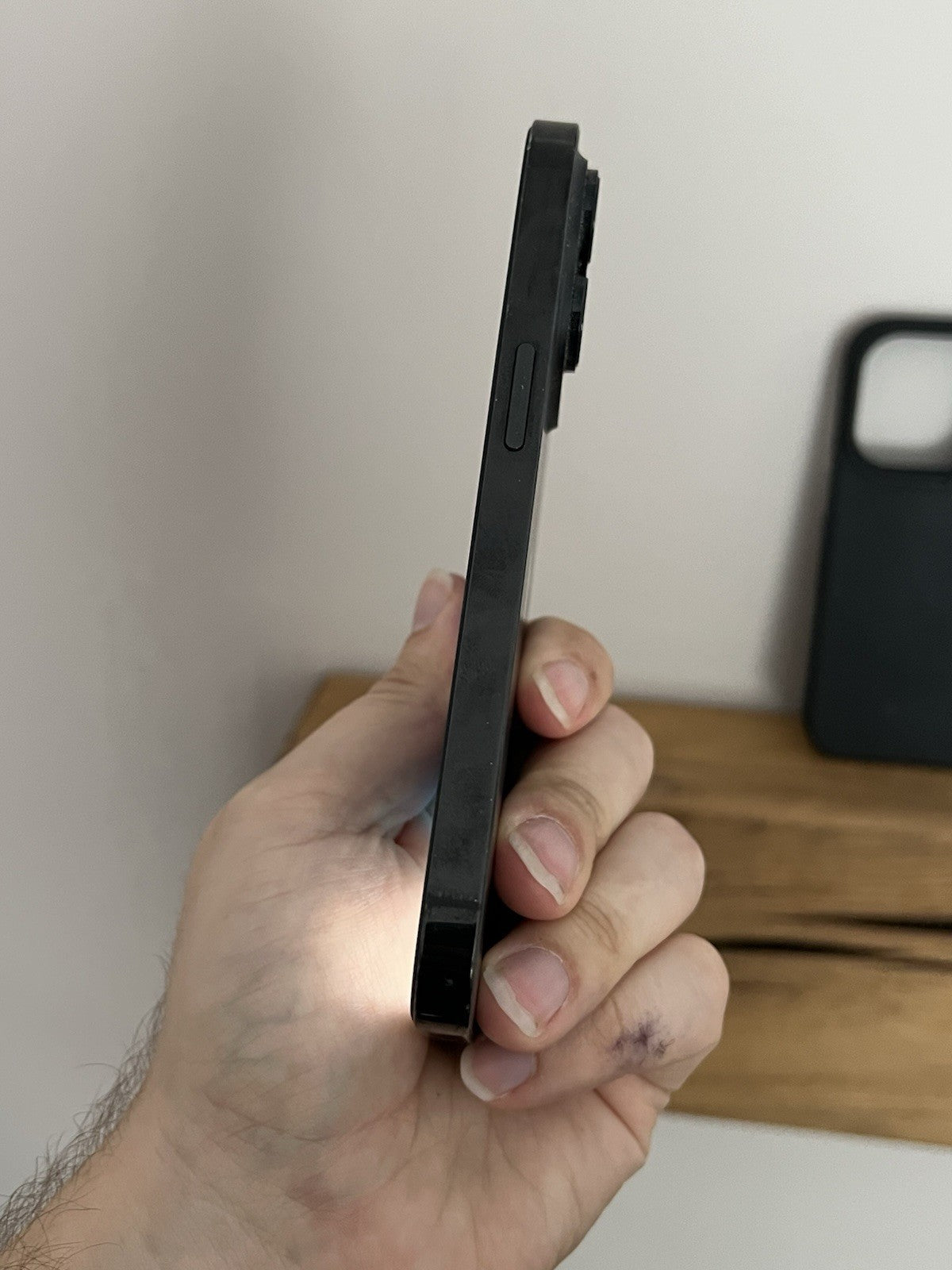 Apple iPhone 14 Pro (944) 128GB Space Black Unlocked Warranty Good Condition