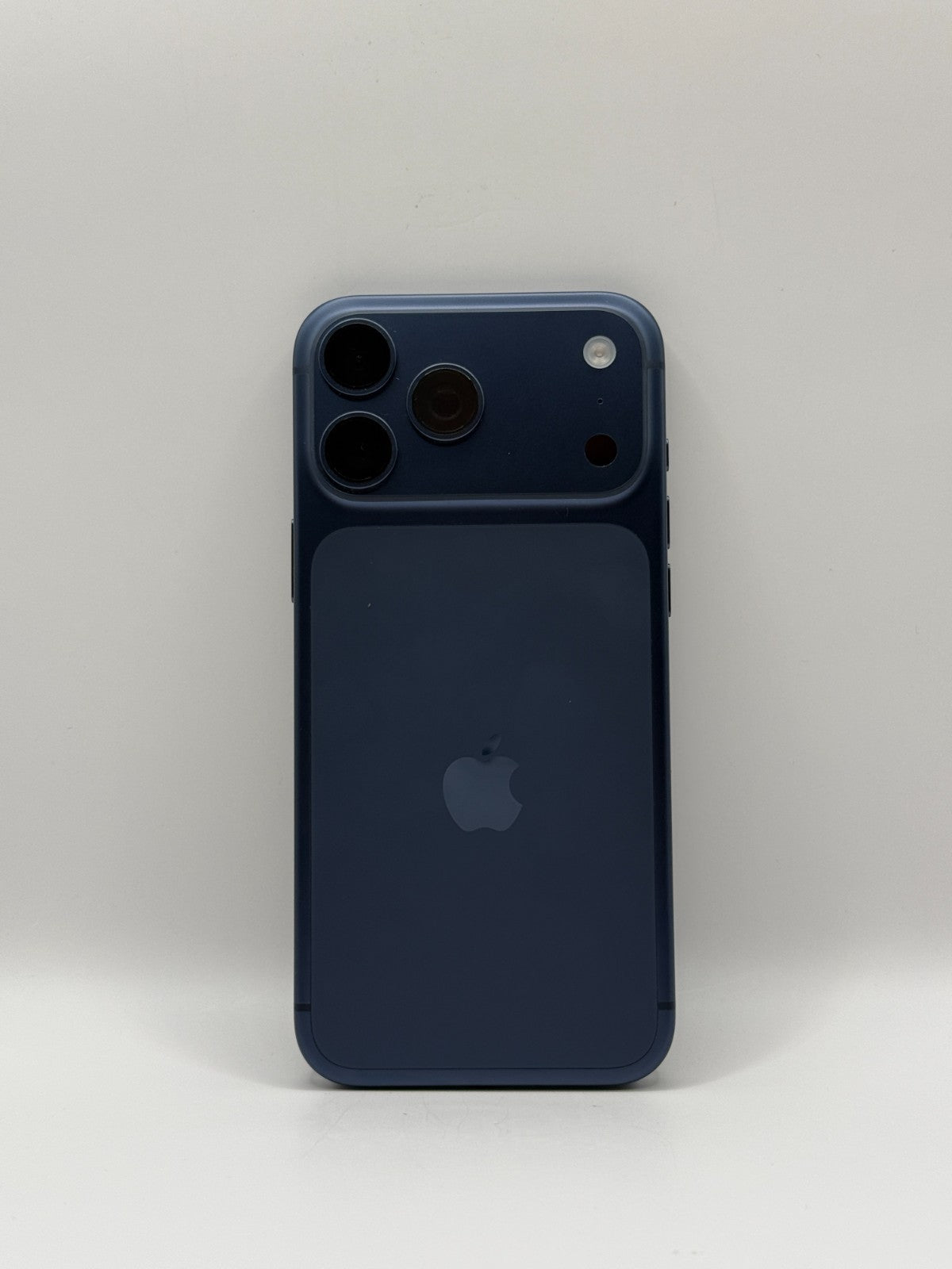 Apple Iphone 17 Pro Max 512GB Deep Blue 5G Warranty Unlocked Excellent Condition