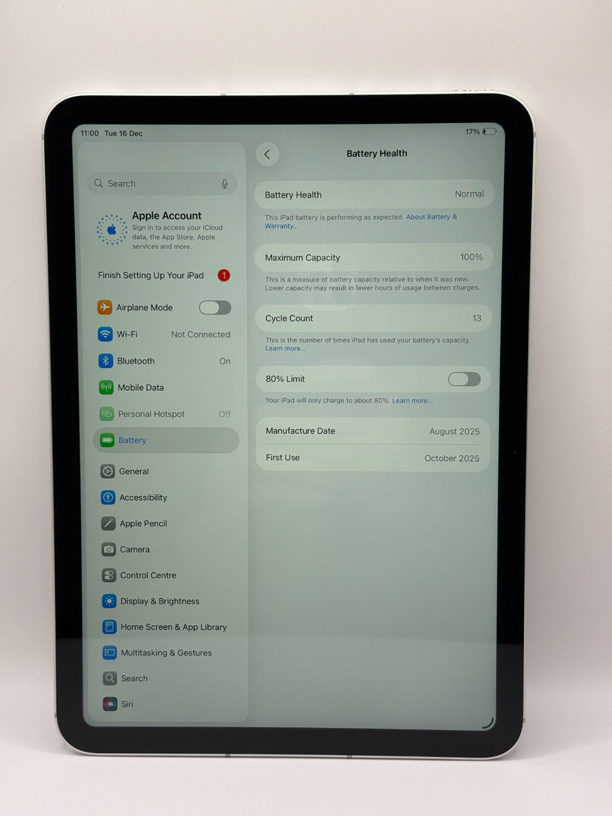 Apple Ipad 11th Generation A16 128GB Wifi and 5G Esim Silver Warranty Excellent