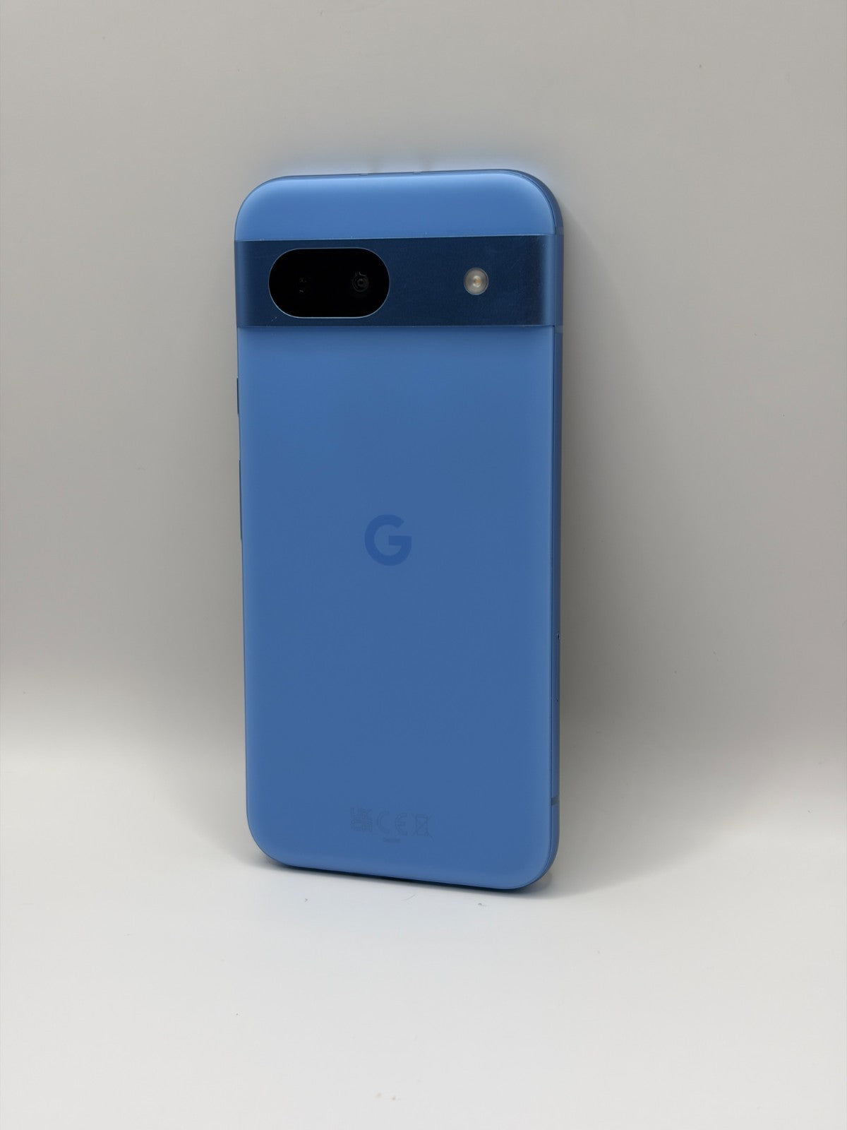 Google Pixel 8a 128GB 5G AI Bay Colour Unlocked Excellent Condition