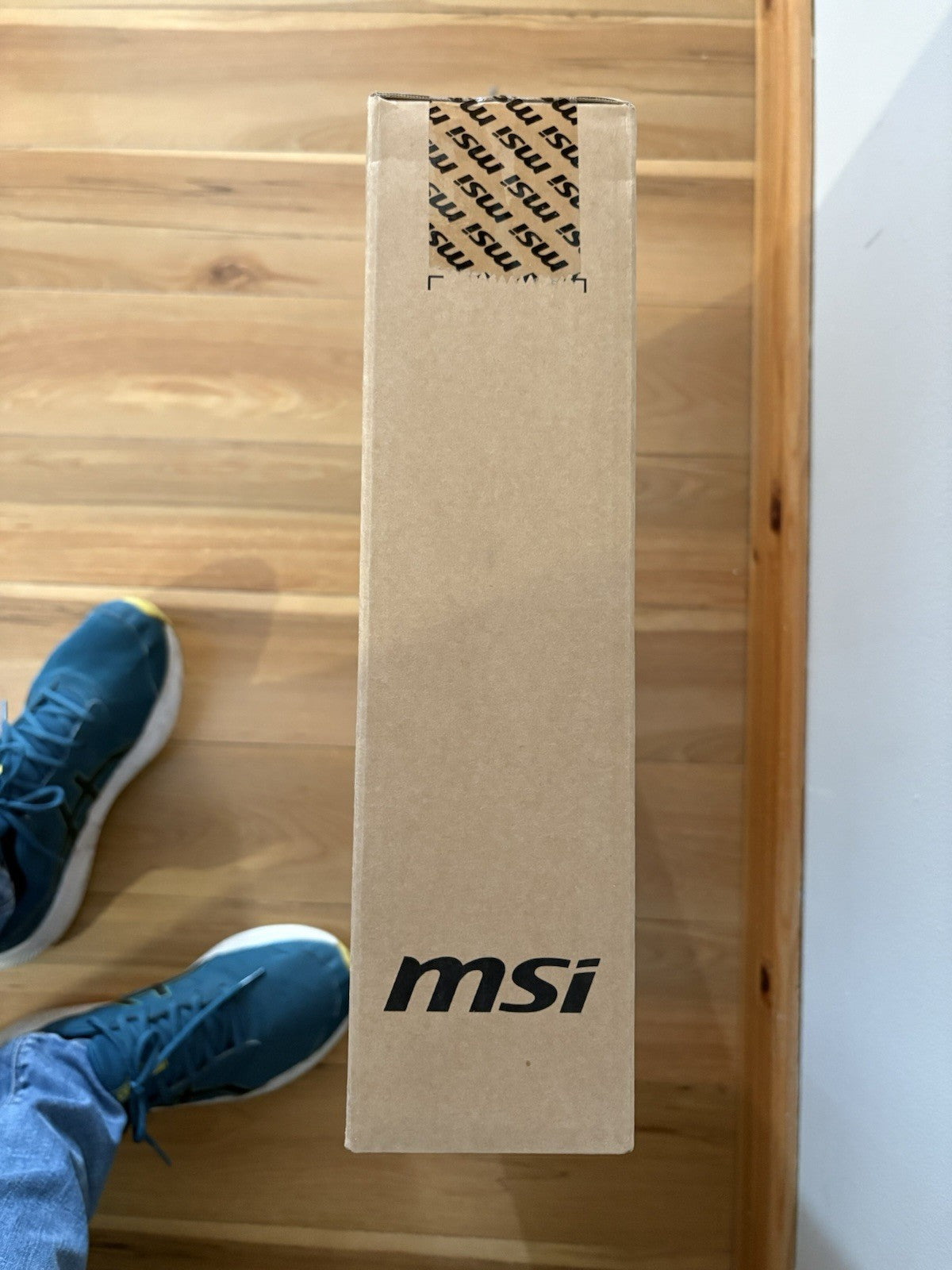 MSI Summit E16 AI laptop Intel Ultra 7, RTX4060 32GB RAM 2TB SSD Brand New