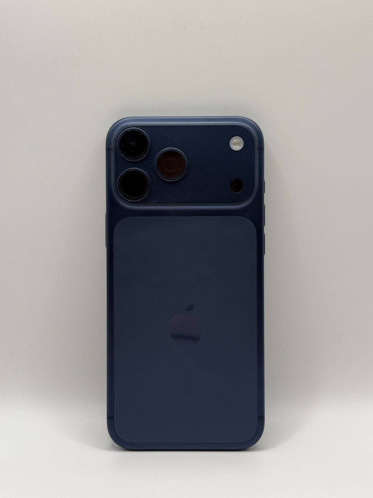 Apple Iphone 17 Pro Max 256GB Deep Blue 5G Warranty Unlocked Very Good Condition