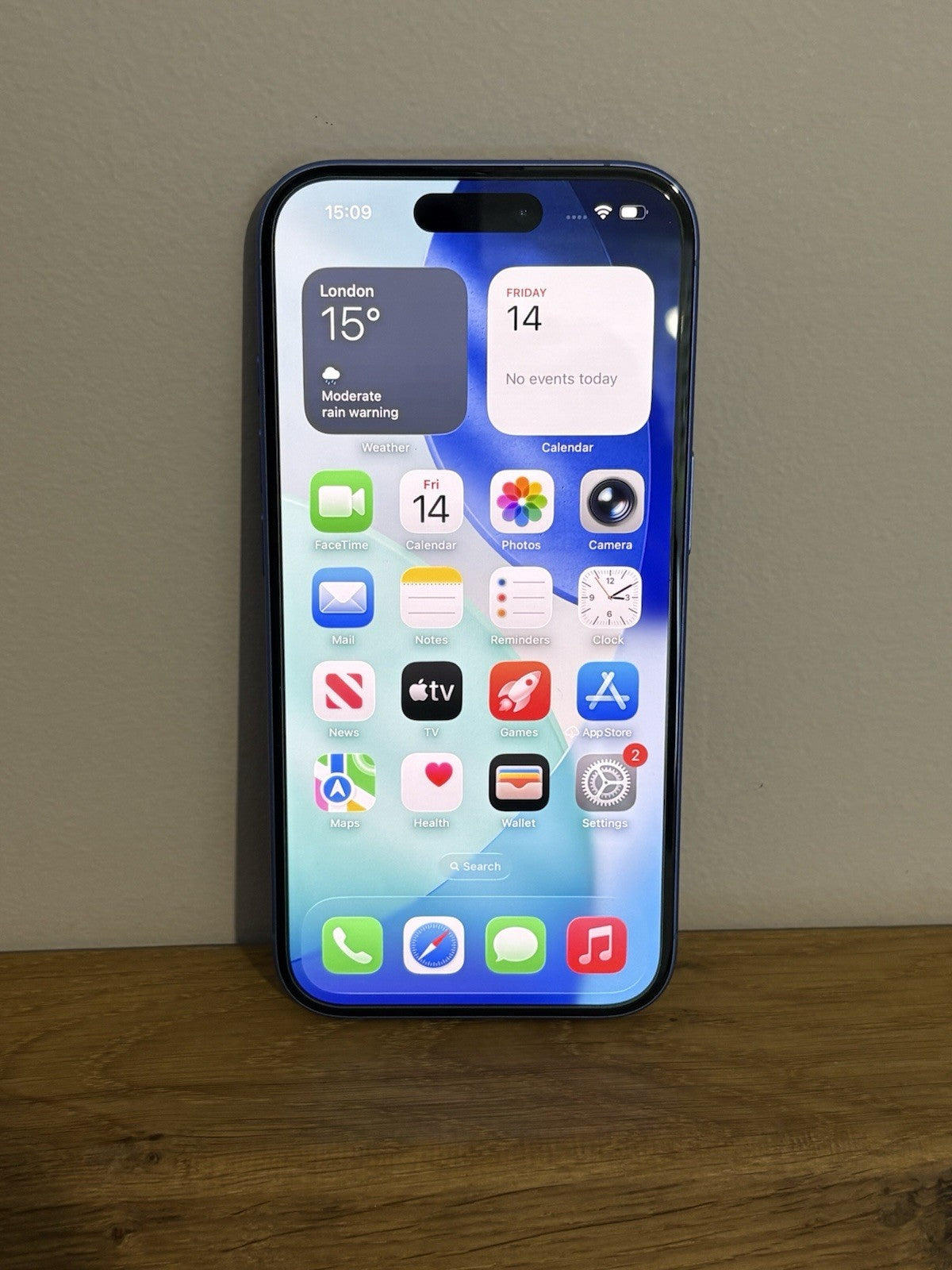 Apple iPhone 16 128GB 5G (0113617) Blue Unlocked Excellent Condition Warranty