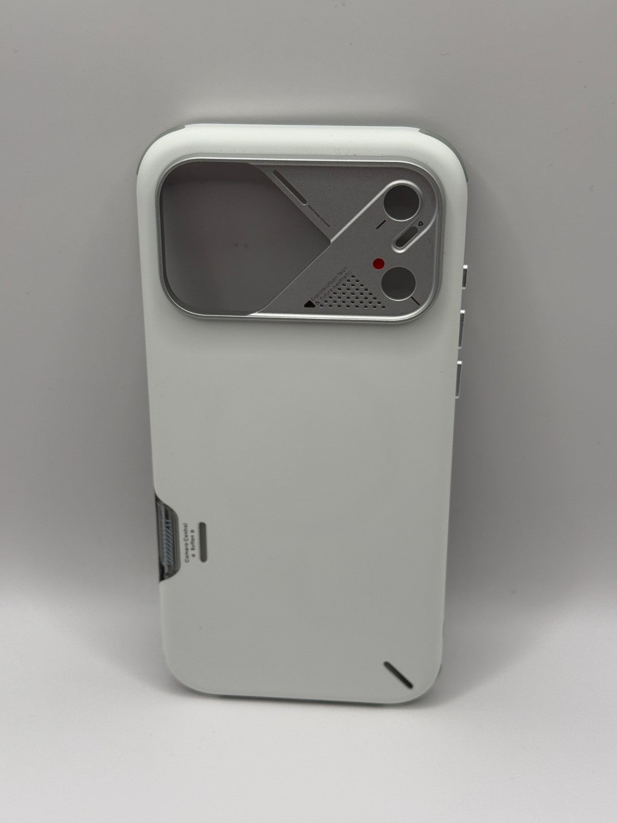 Aulumu A17 Shockproof Case For Iphone 17 Pro Max White MagSafe Opened Never Used