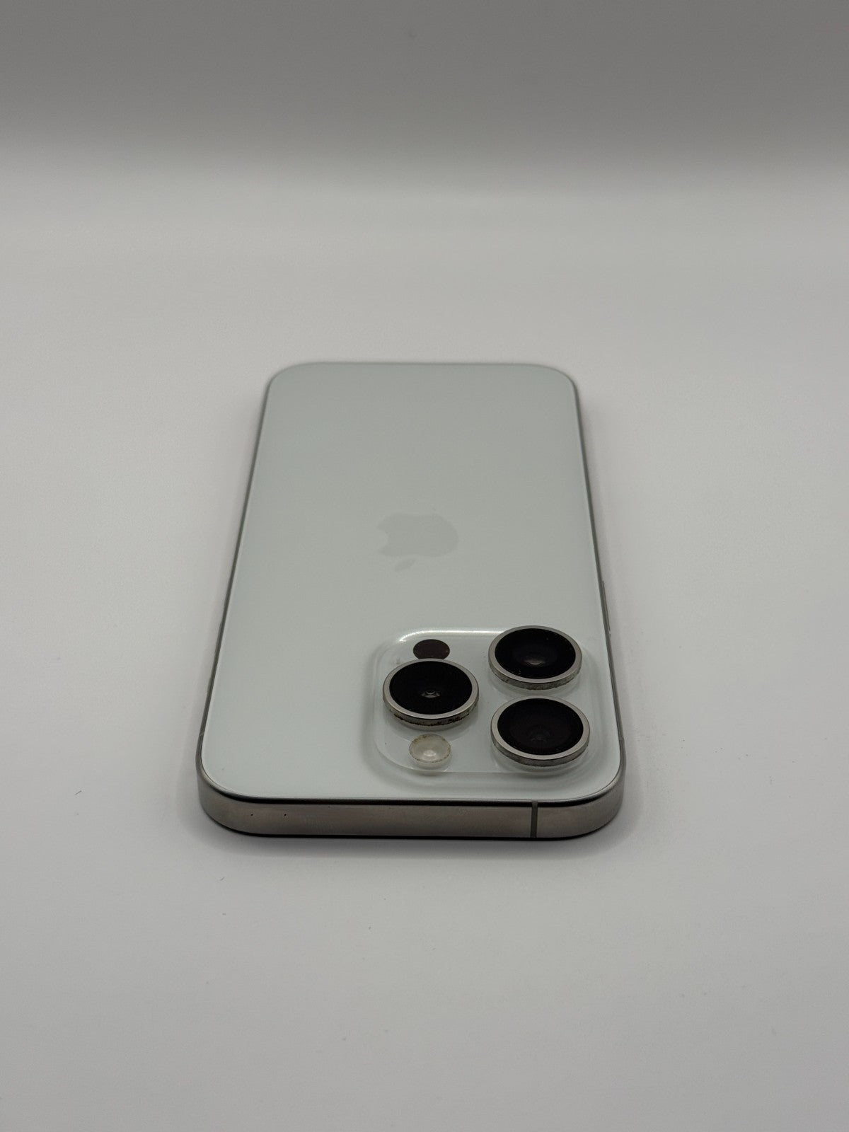Apple Iphone 15 Pro 5G 128GB White Titanium Unlocked Warranty Excellent 89% Batt