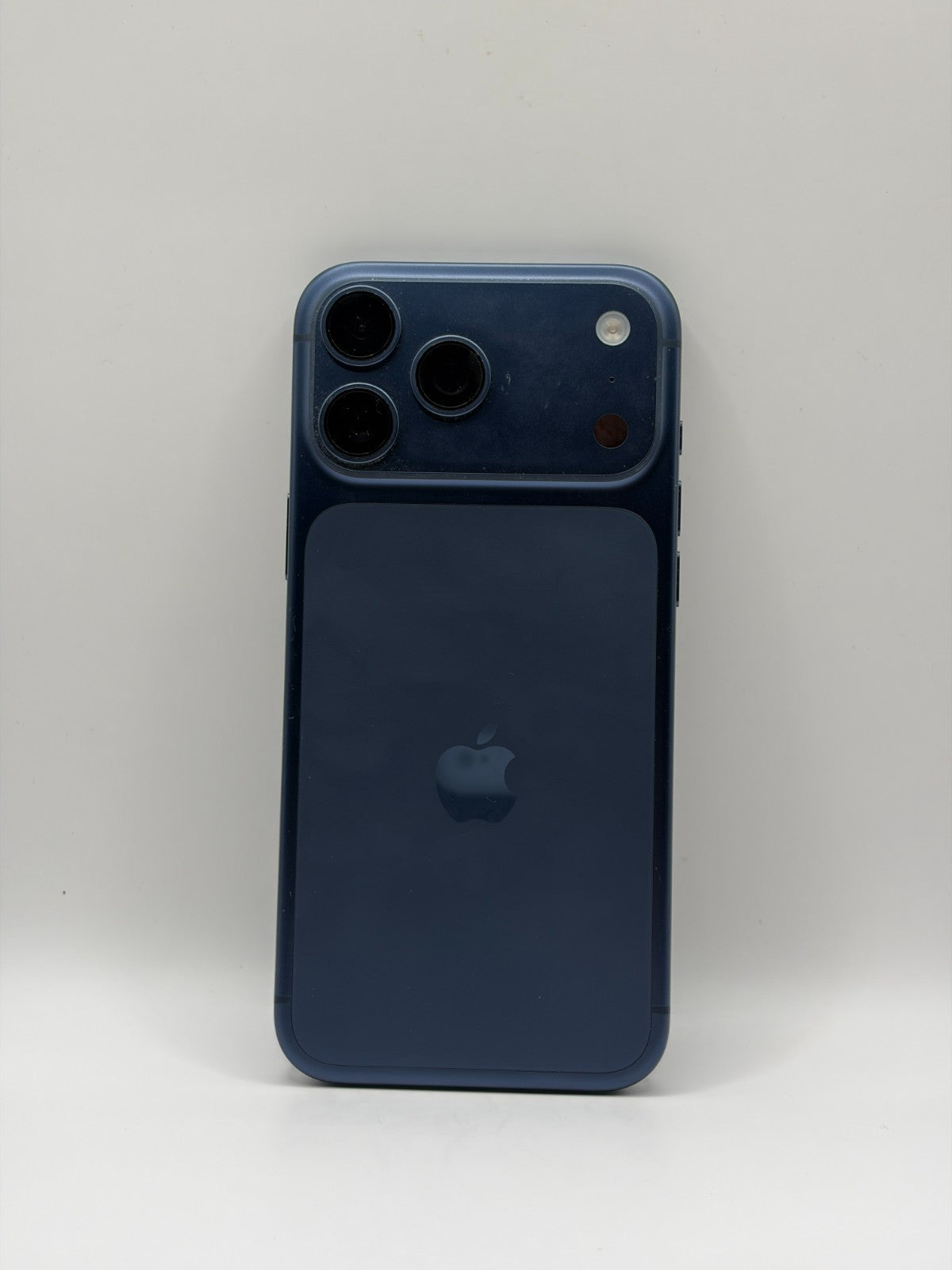 Apple Iphone 17 Pro Max 5G 256GB Deep Blue Unlocked Excellent Condition