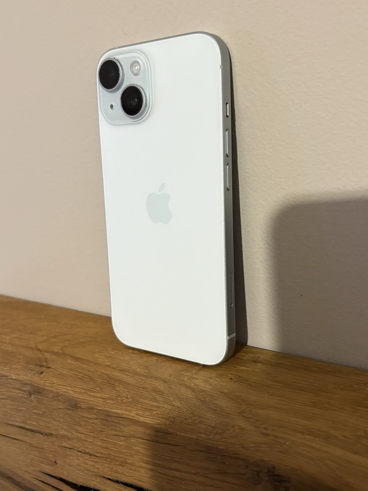 Apple iPhone 15 128GB Blue (V42) 6.1'' Unlocked Boxed Warranty