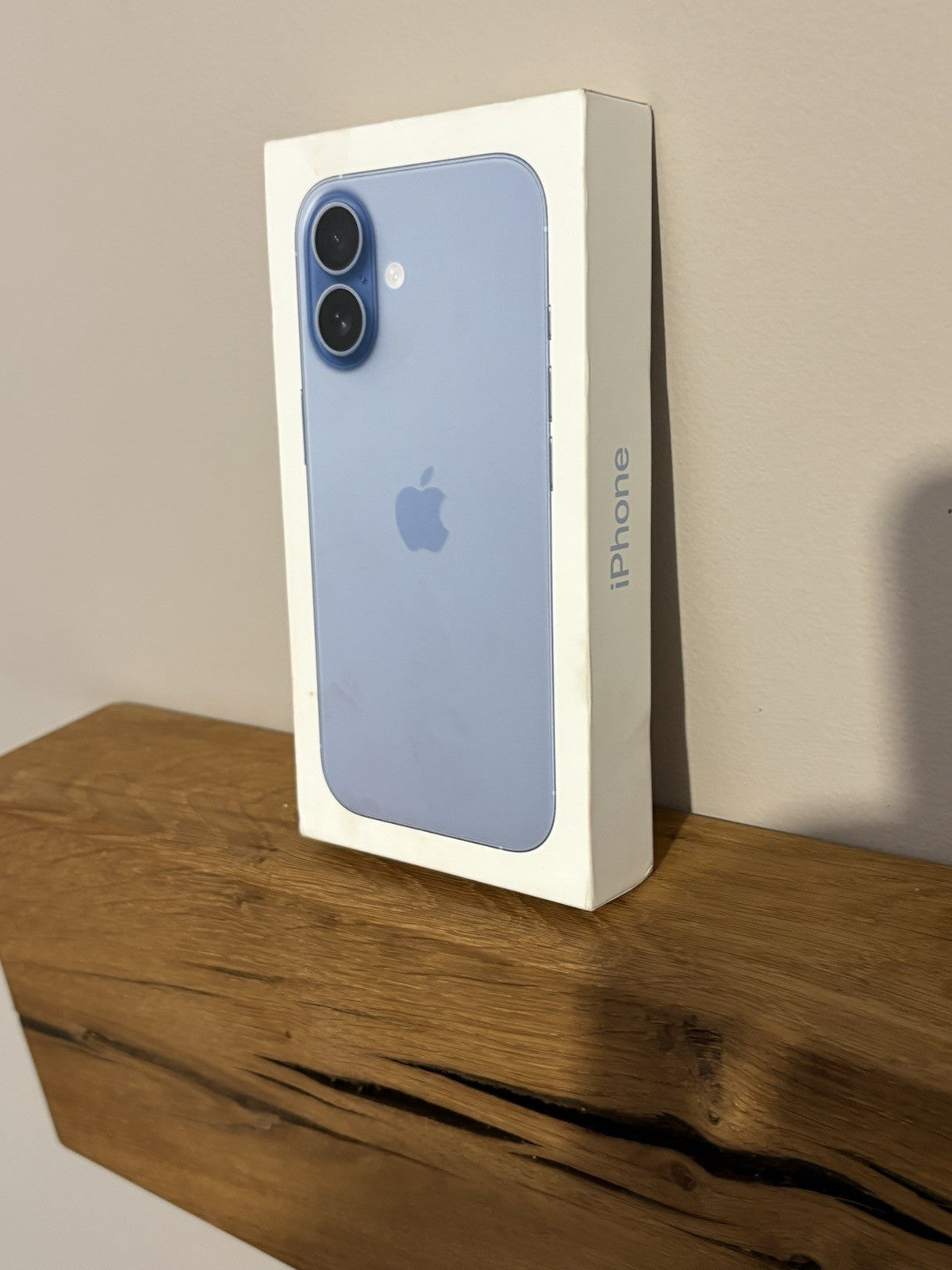 Apple iPhone 17 256GB (C241) 5G 6.3'' AI Smartphone iOS Unlocked SIM + eSIM