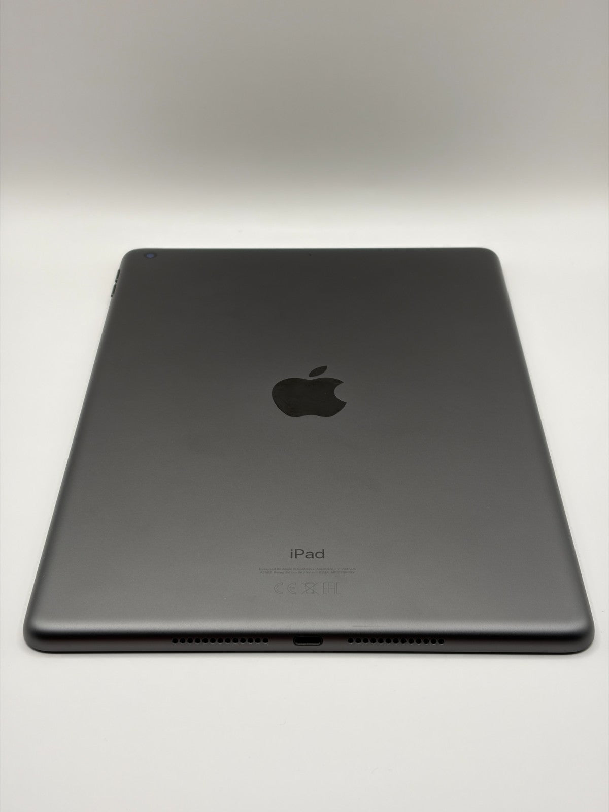 Apple Ipad 9th Generation 64GB Wi-Fi 10.2in Grey Very Good Condition Boxed