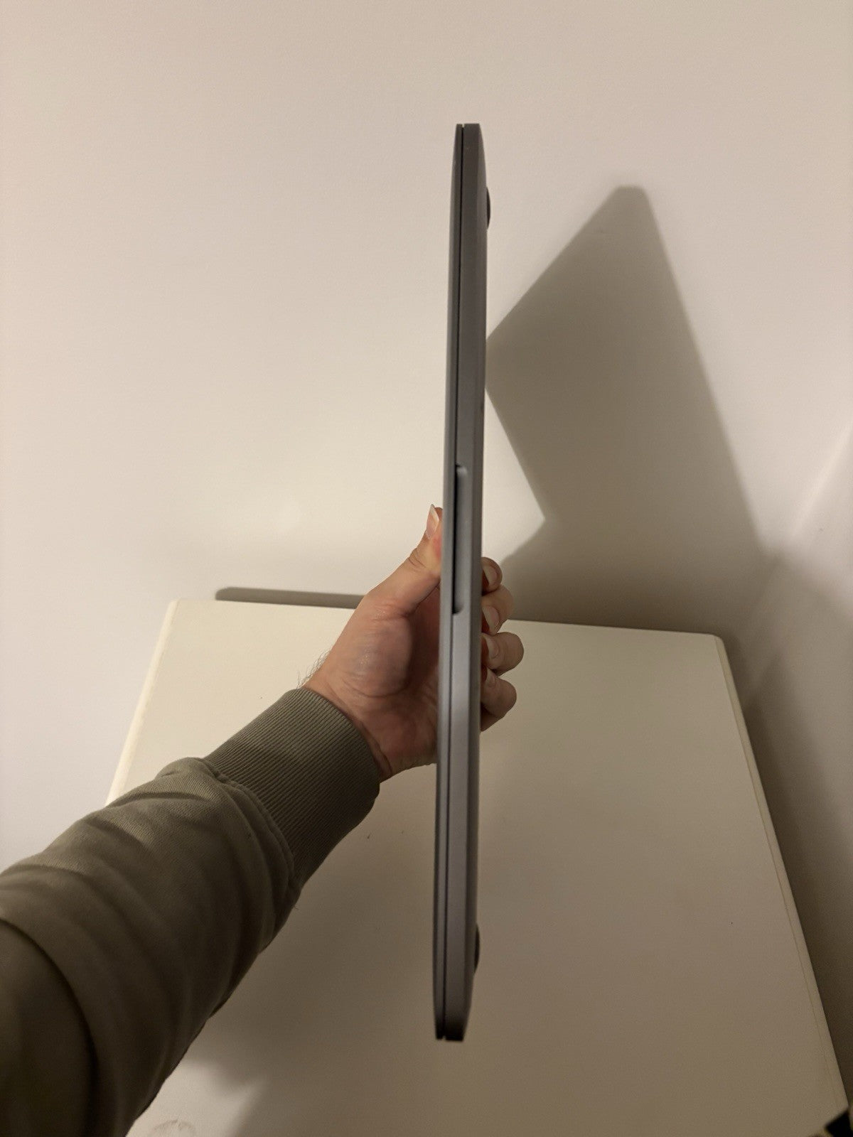 Apple MacBook Pro Retina 13.3" 2017 (P160) 256GB SSD 8GB Ram 2.3GHz Core i5 Grey