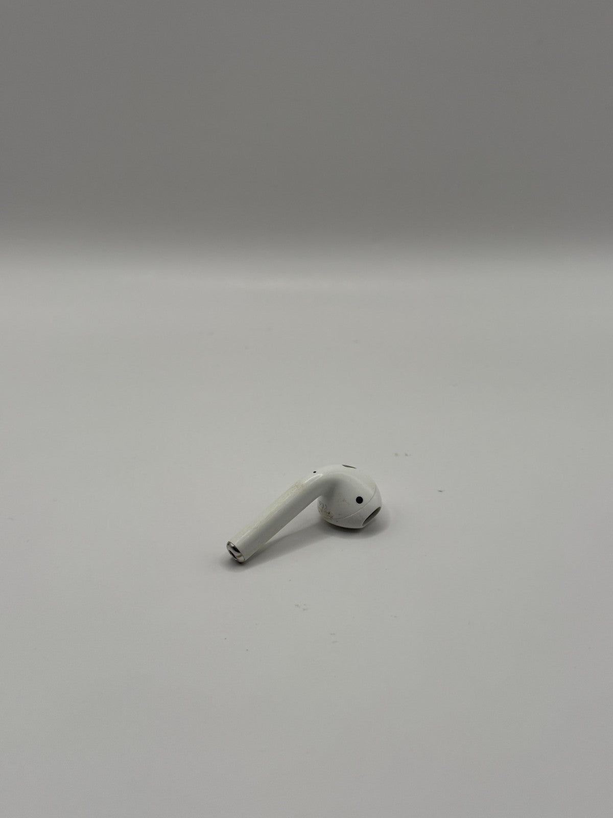 Apple AirPods 1st Generation Right Earbud Only Fully Working White Genuine