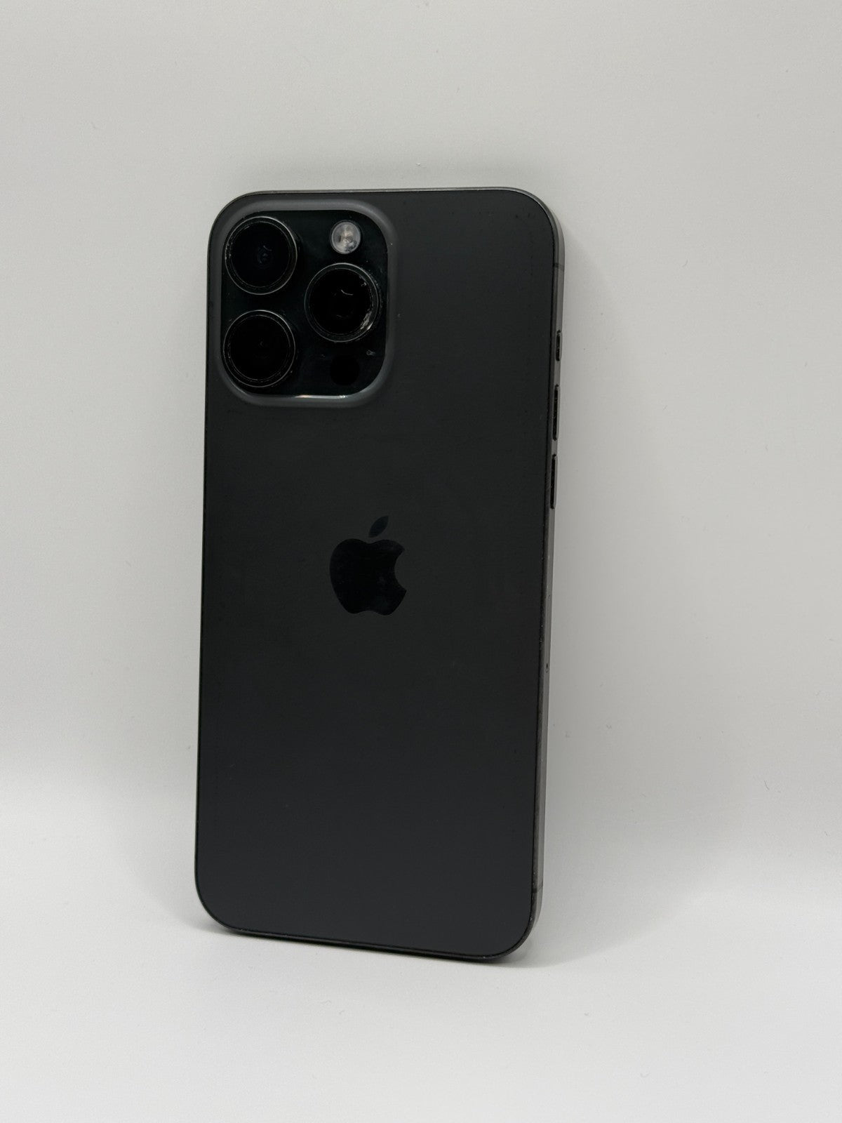 Apple Iphone 15 Pro Max 5G Black Titanium 512GB Unlocked Slight Chip Camera Lens