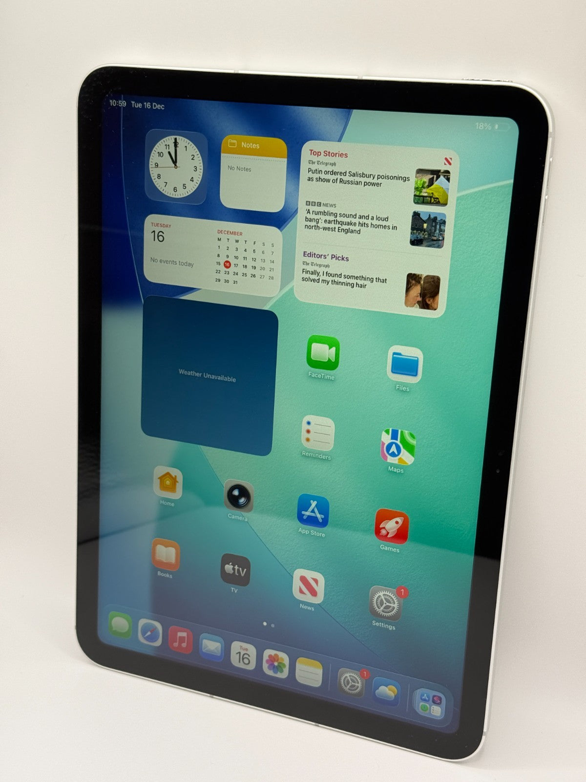 Apple Ipad 11th Generation A16 128GB Wifi and 5G Esim Silver Warranty Never Used