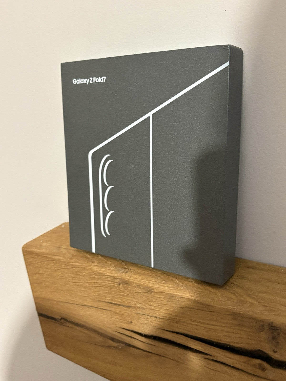 Samsung Galaxy Z Fold 7 1TB JetBlack Sealed New Boxed Warranty Unlocked Genuine