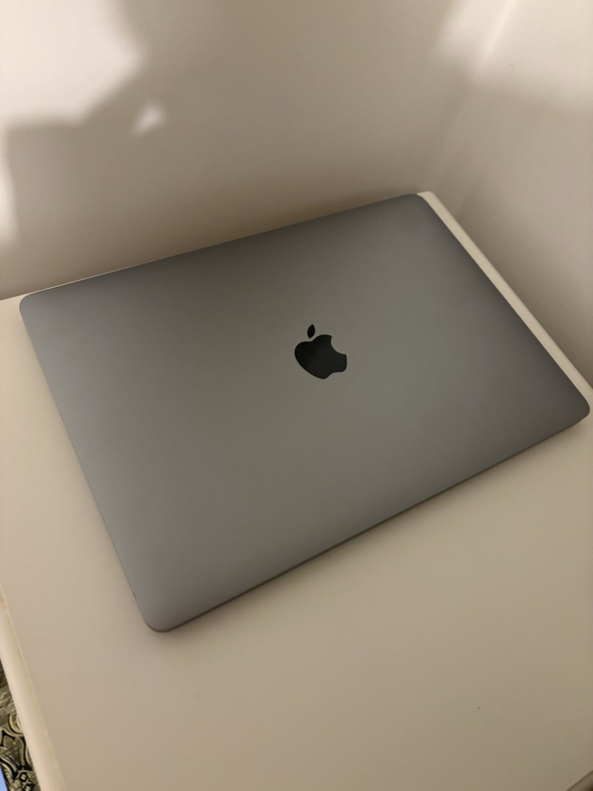 Apple MacBook Pro Retina 13.3" 2017 (P160) 256GB SSD 8GB Ram 2.3GHz Core i5 Grey
