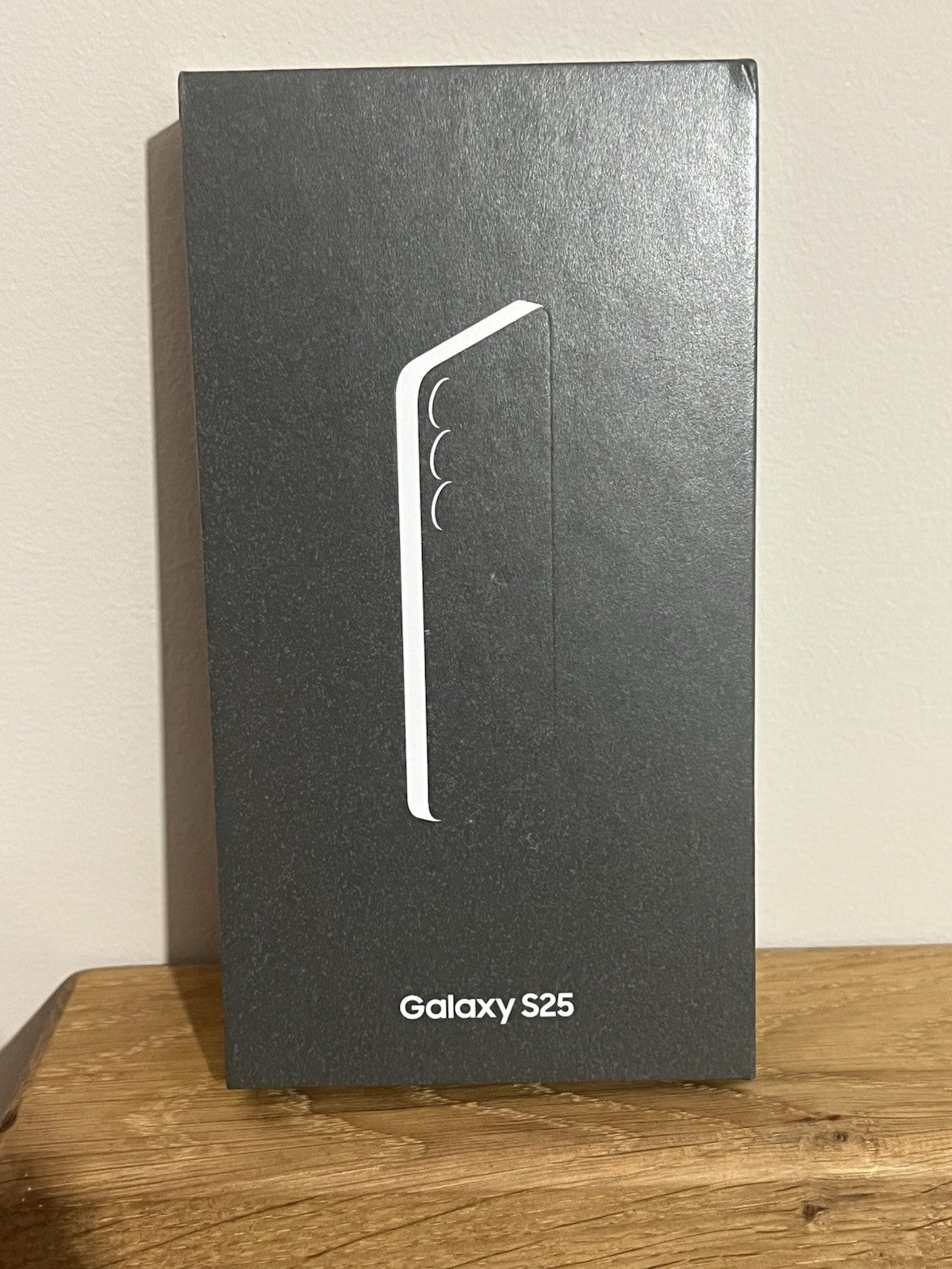 Samsung Galaxy S25 128GB (931) Navy Brand New Sealed Unlocked