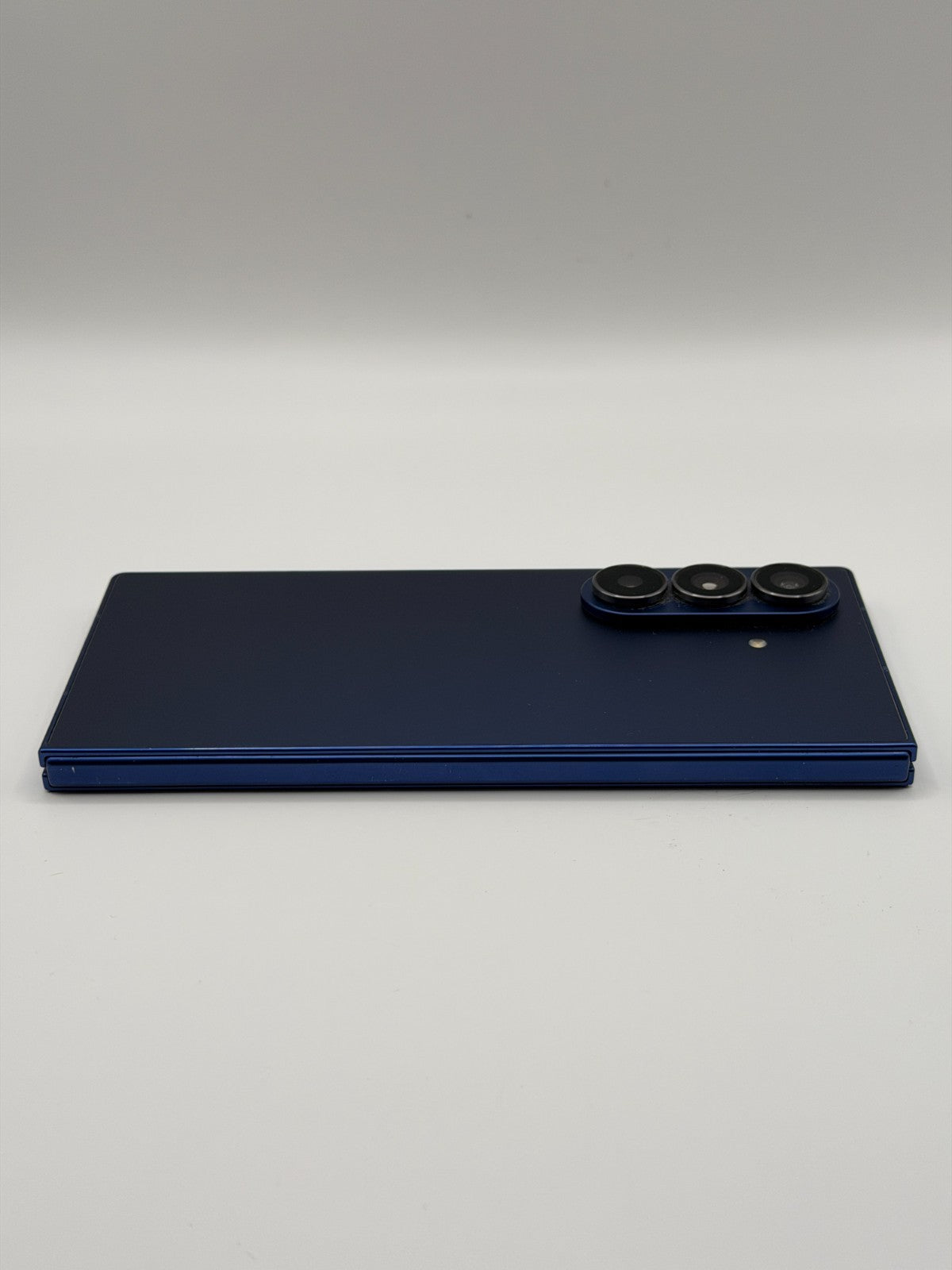 Samsung Galaxy Z Fold 7 512GB Blue Shadow Unlocked Good Condition Warranty
